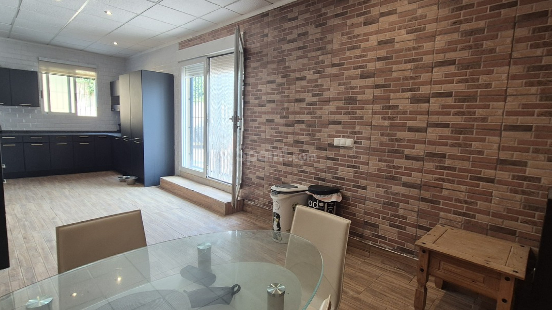 Resale - Villa -
Villamartín - Costa Blanca