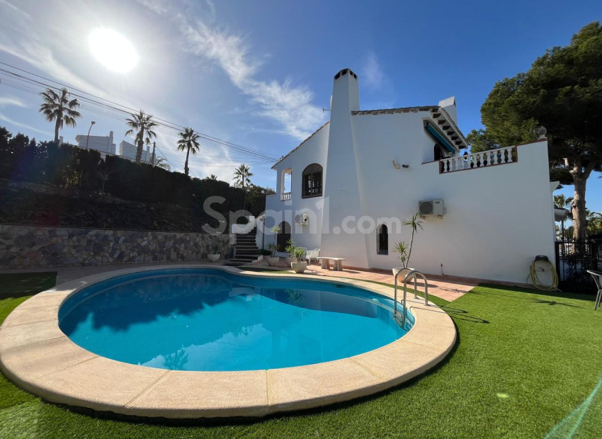 Resale - Villa -
Villamartín - Villamartin