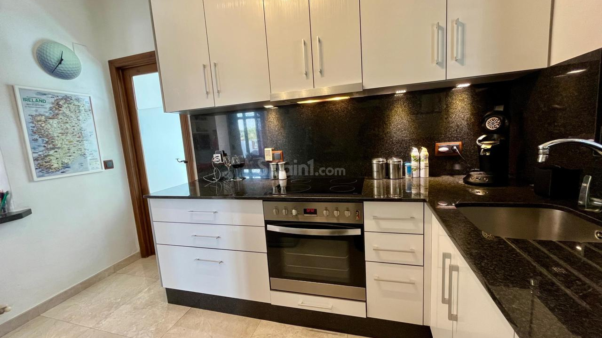 Resale - Villa -
Villamartín - Villamartin