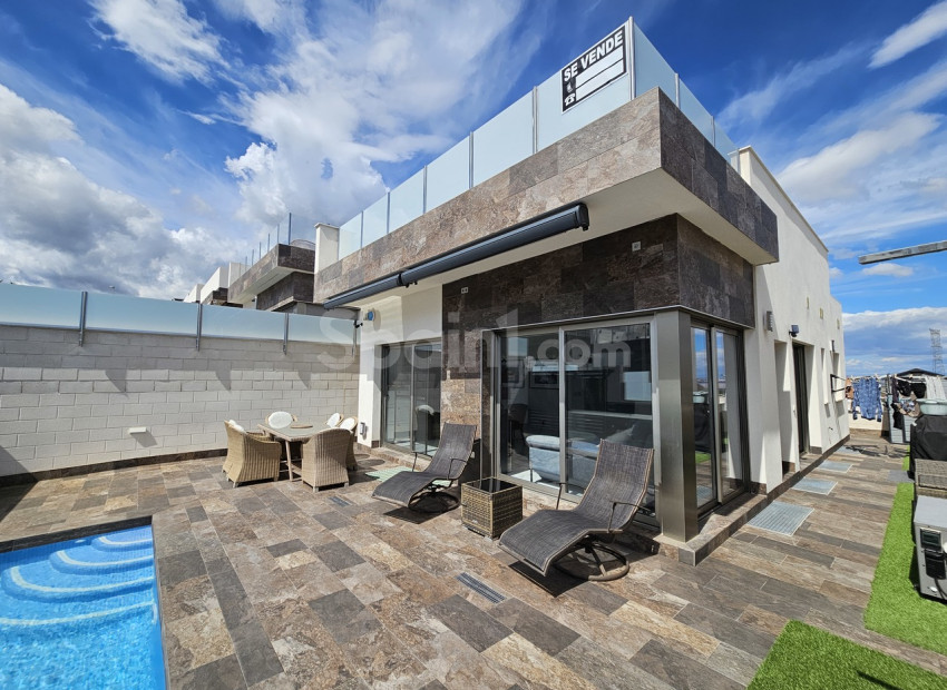 Resale - Villa -
Villamartín - Villamartin