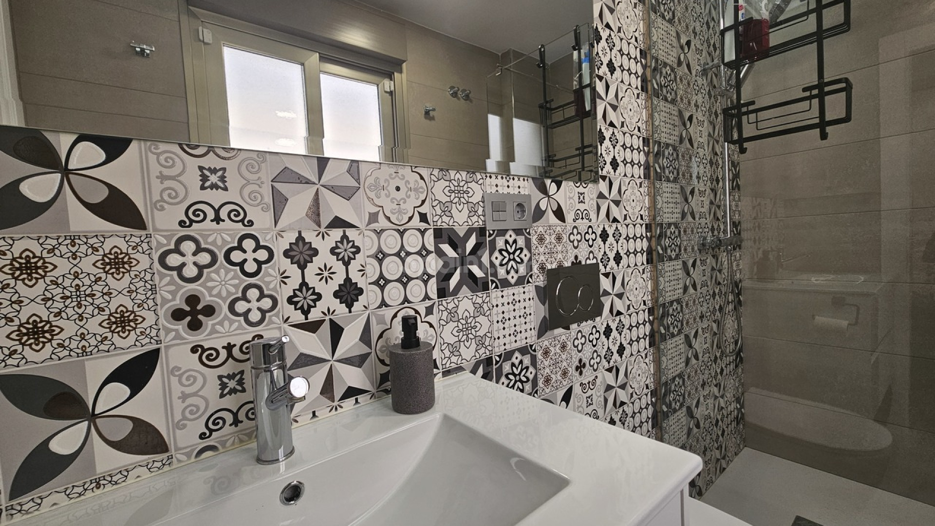 Resale - Villa -
Villamartín - Villamartin