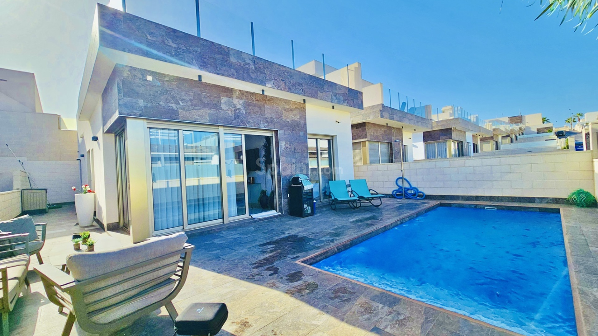 Resale - Villa -
Villamartín - Villamartin