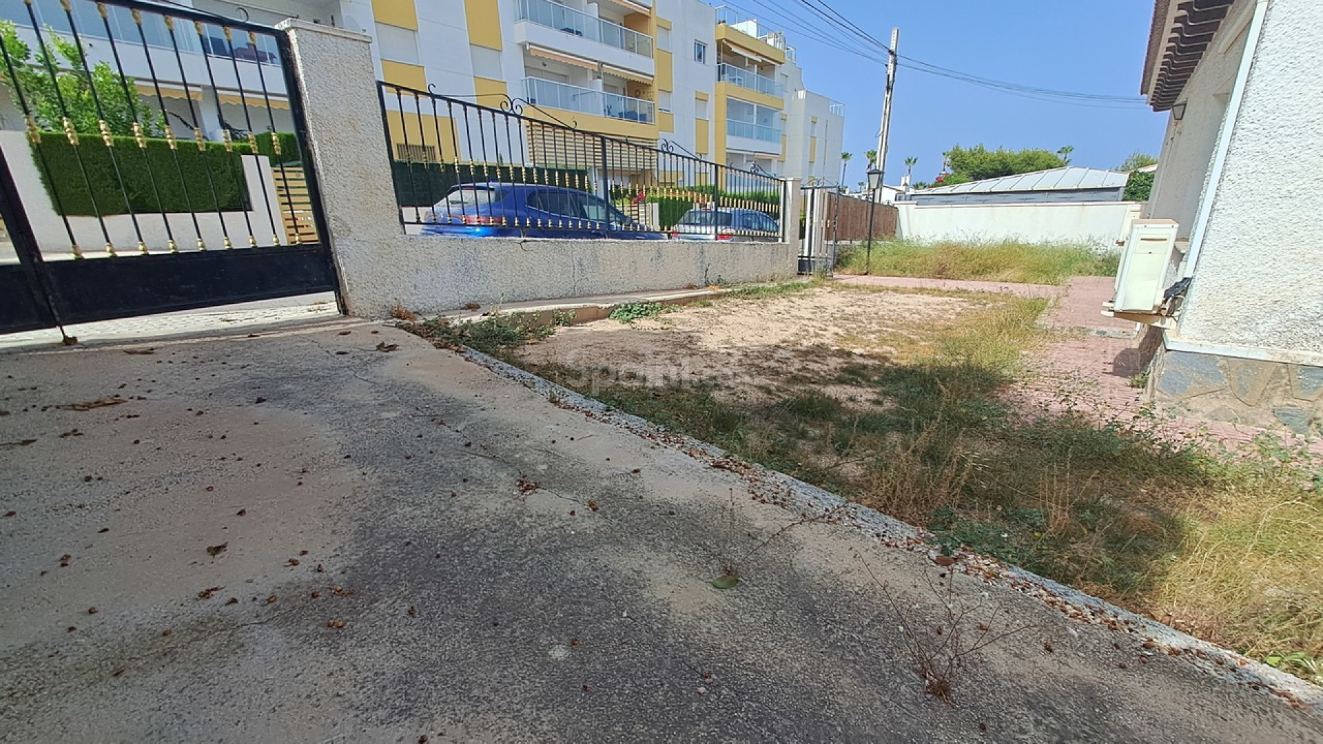 Resale - Villa -
Villamartín - Villamartin