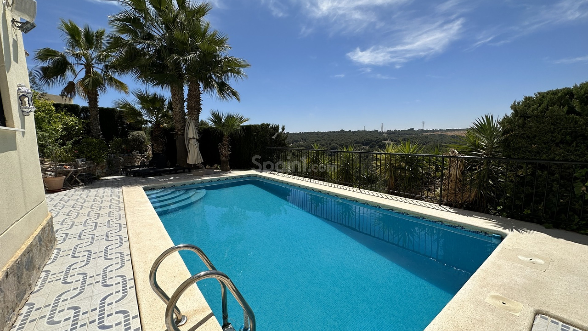 Resale - Villa -
Villamartín - Villamartin