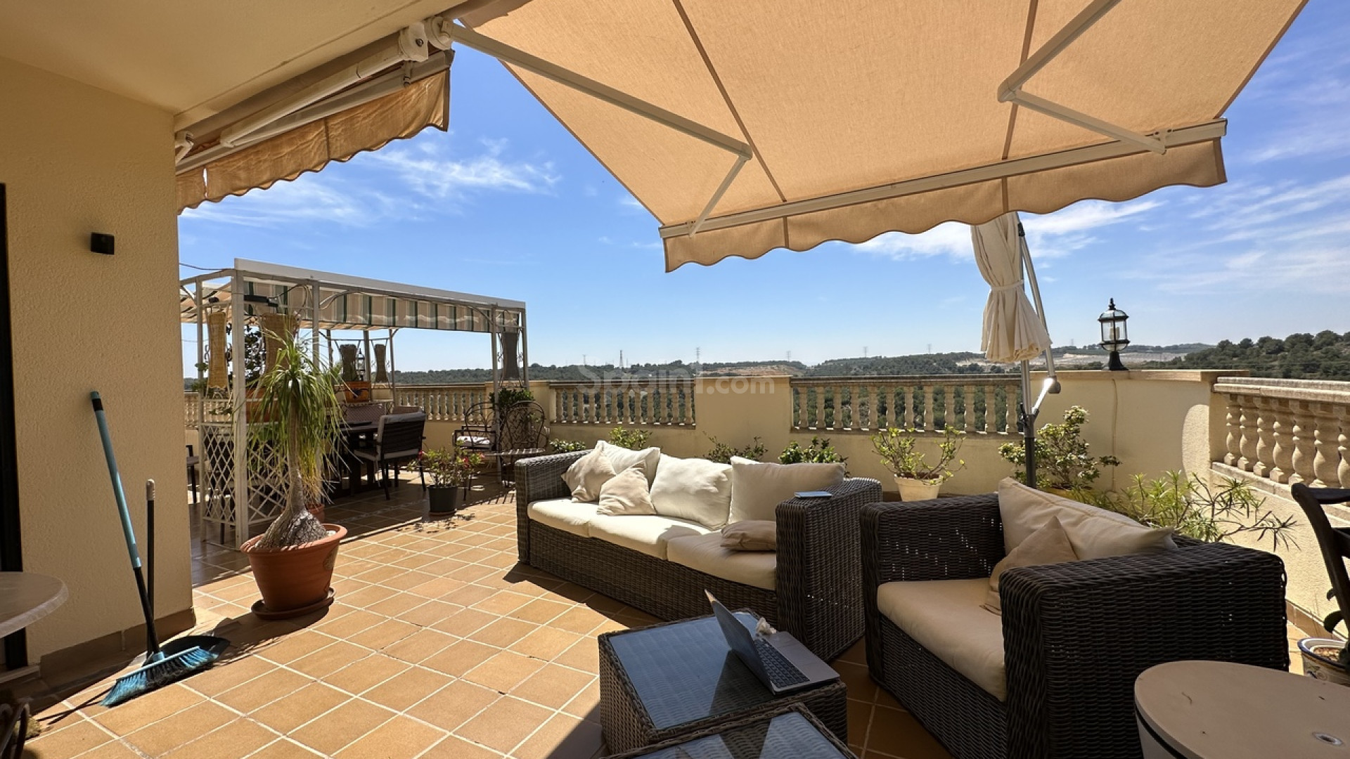 Resale - Villa -
Villamartín - Villamartin