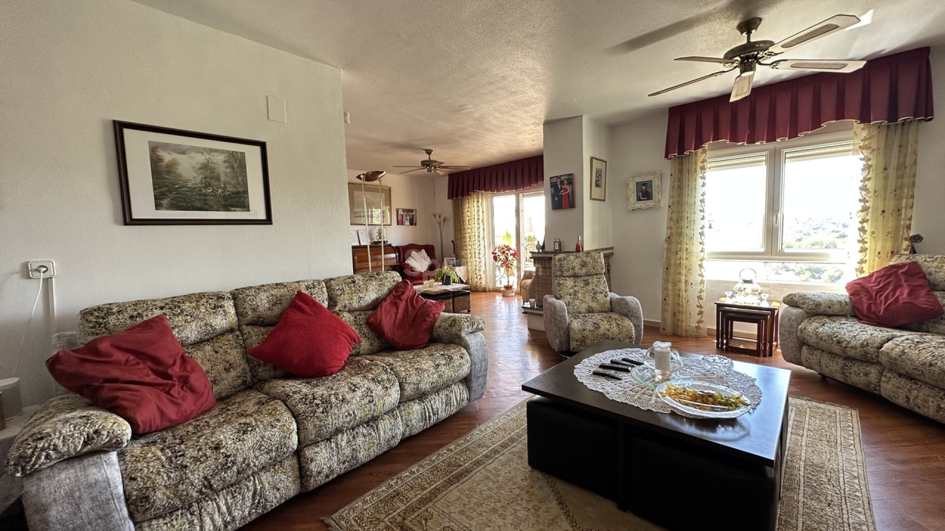 Resale - Villa -
Villamartín - Villamartin