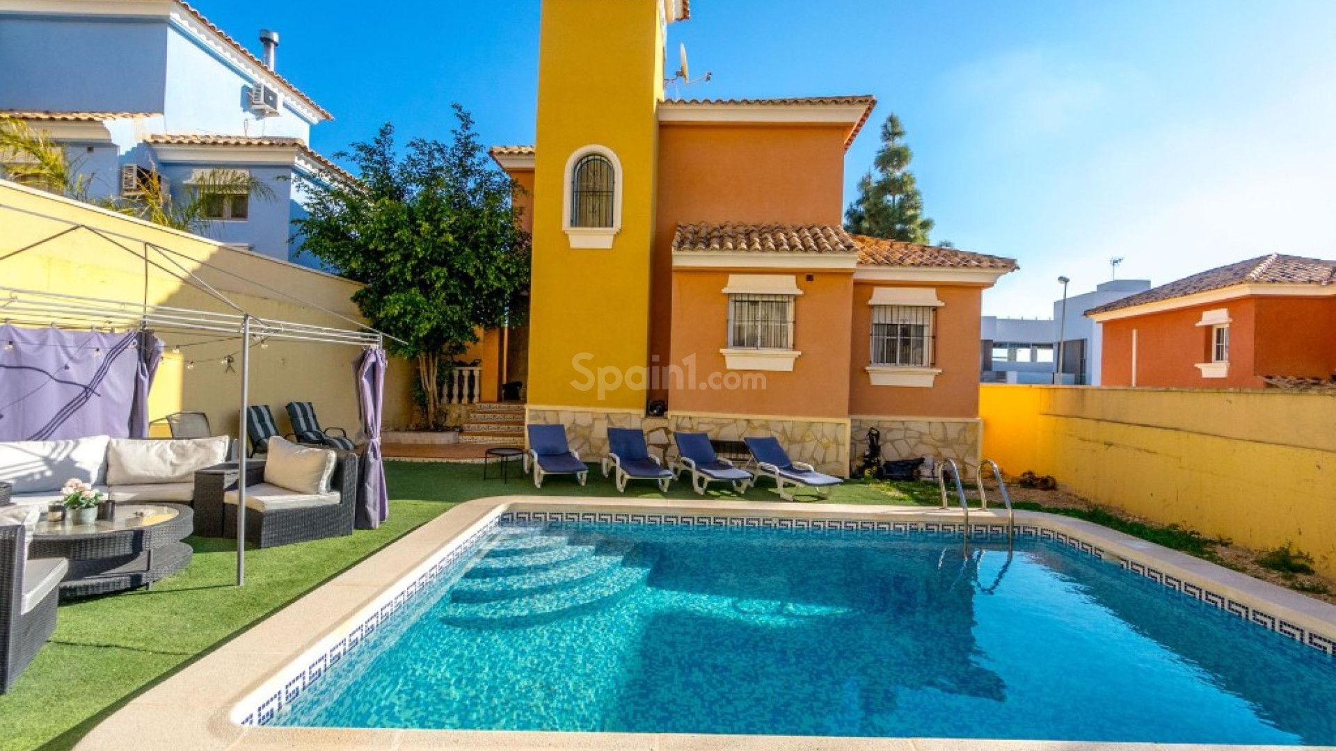 Resale - Villa -
Villamartín - Villamartin