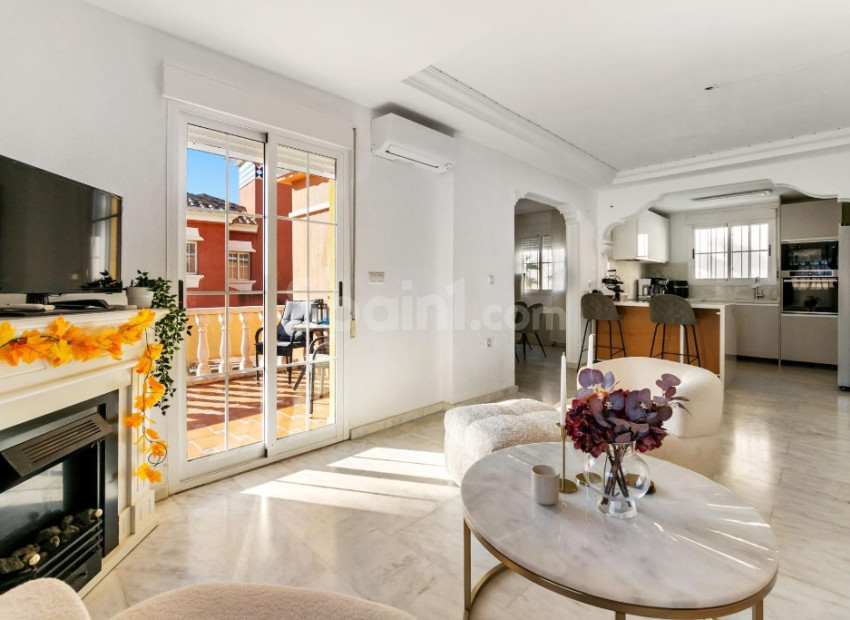 Resale - Villa -
Villamartín - Villamartin