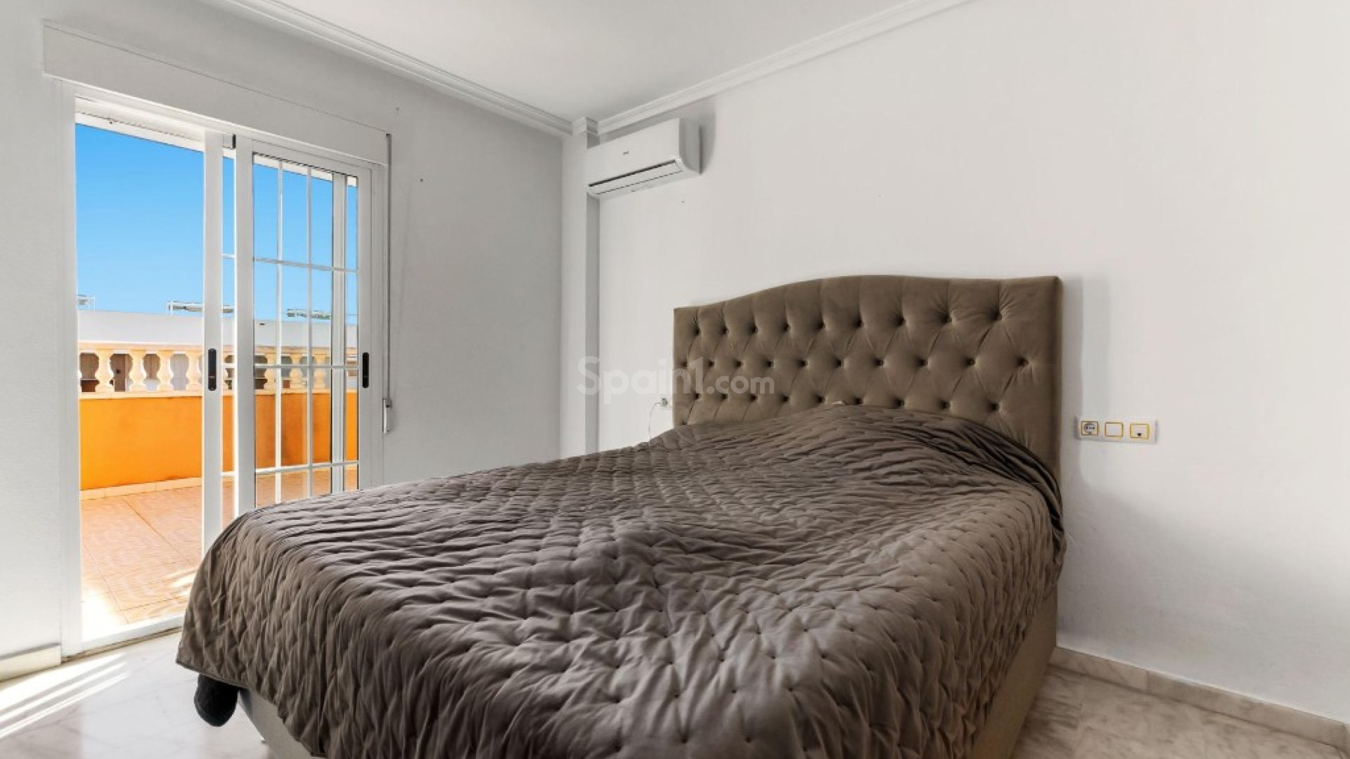 Resale - Villa -
Villamartín - Villamartin