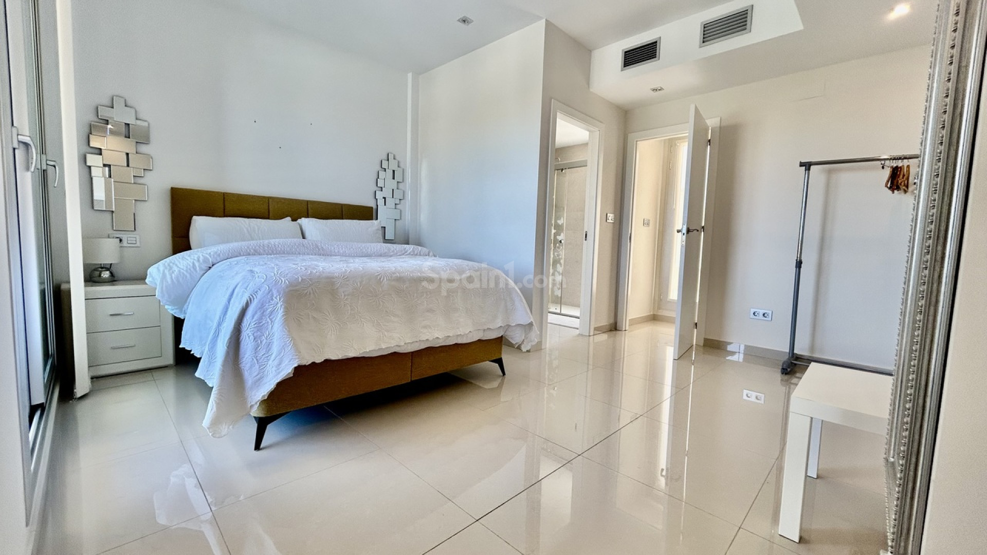 Resale - Villa -
Villamartín - Villamartin