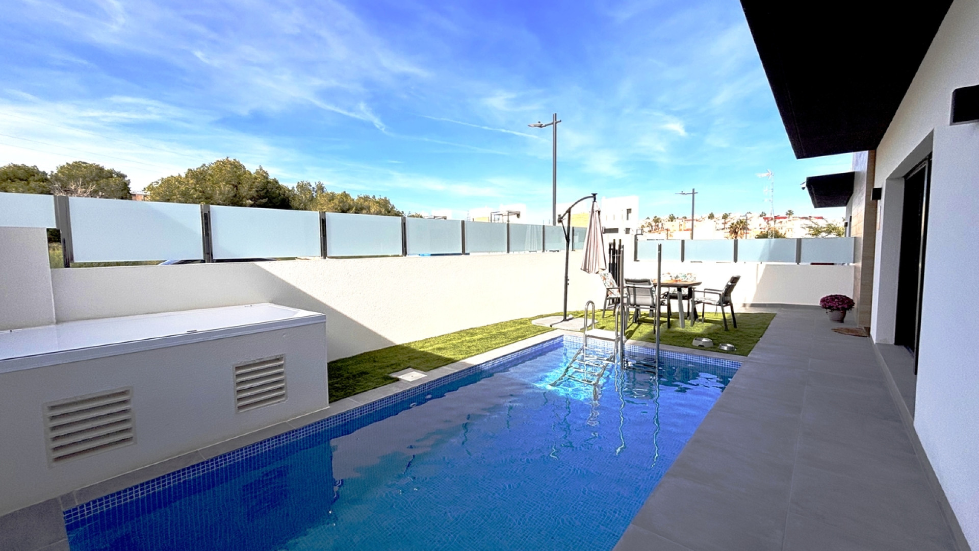 Resale - Villa -
Villamartín - Villamartin
