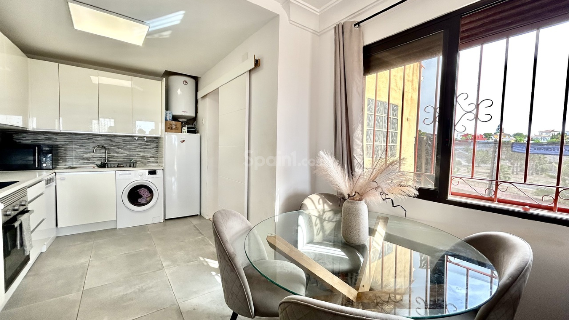 Resale - Villa -
Villamartín - Villamartin