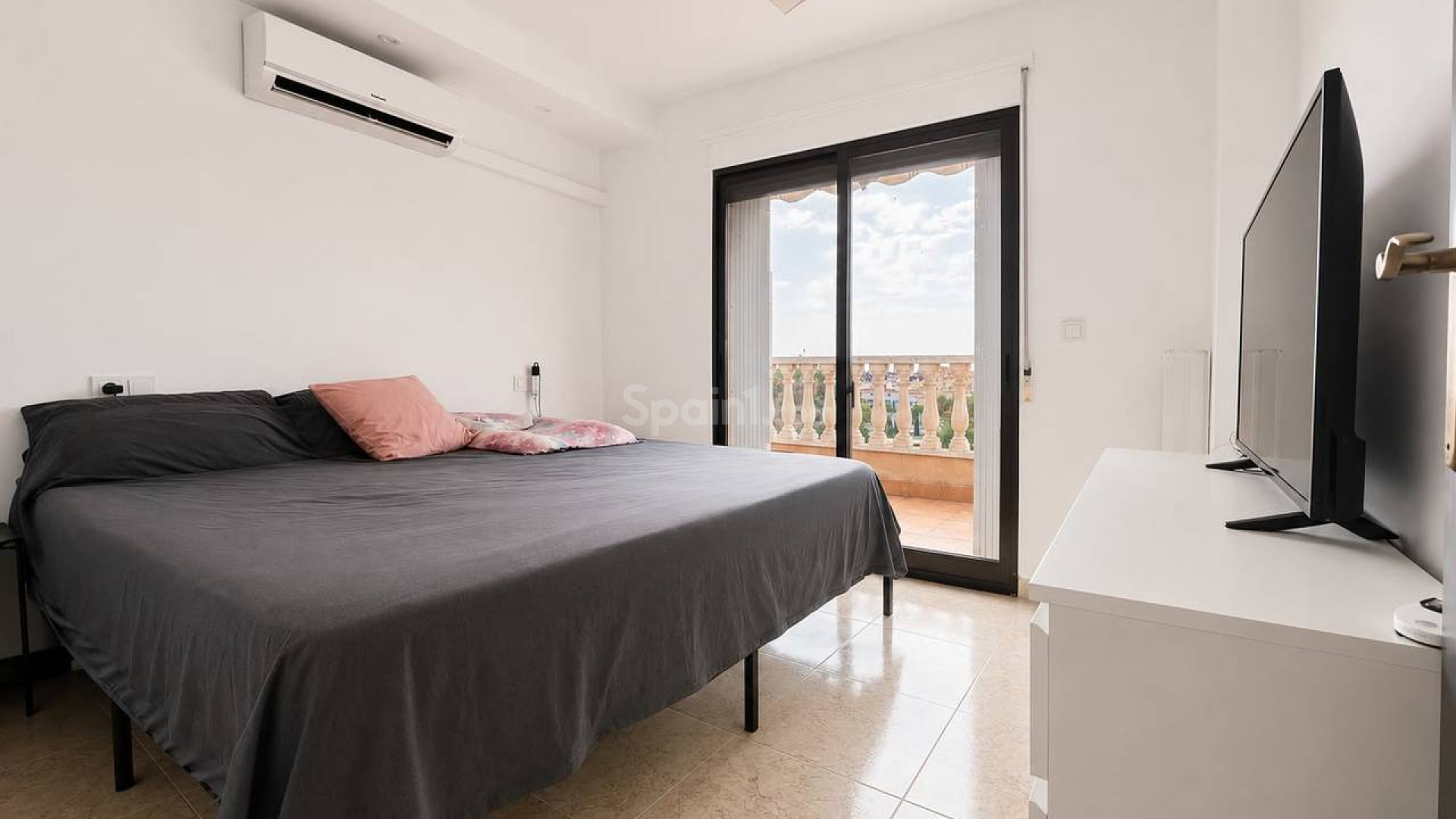 Resale - Villa -
Villamartín - Villamartin