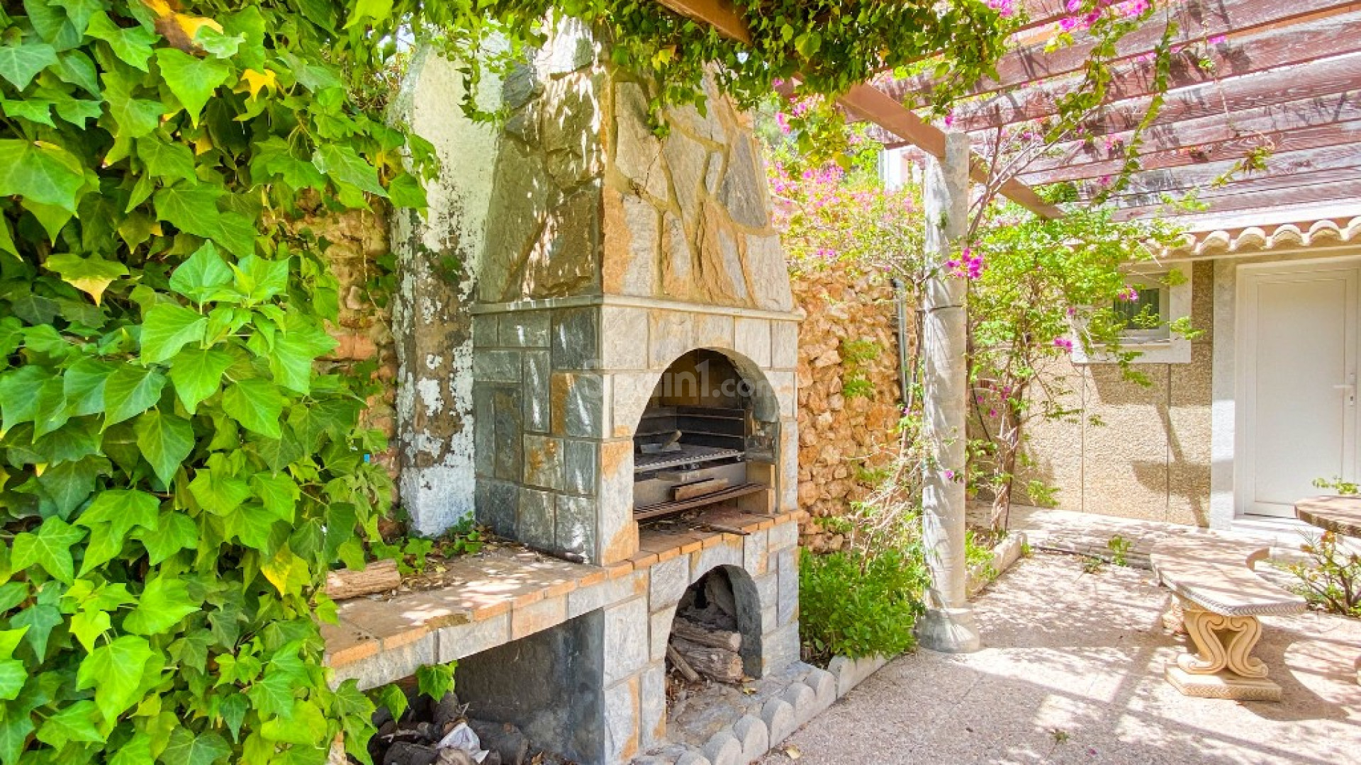Resale - Villa -
Villamartín - Villamartin