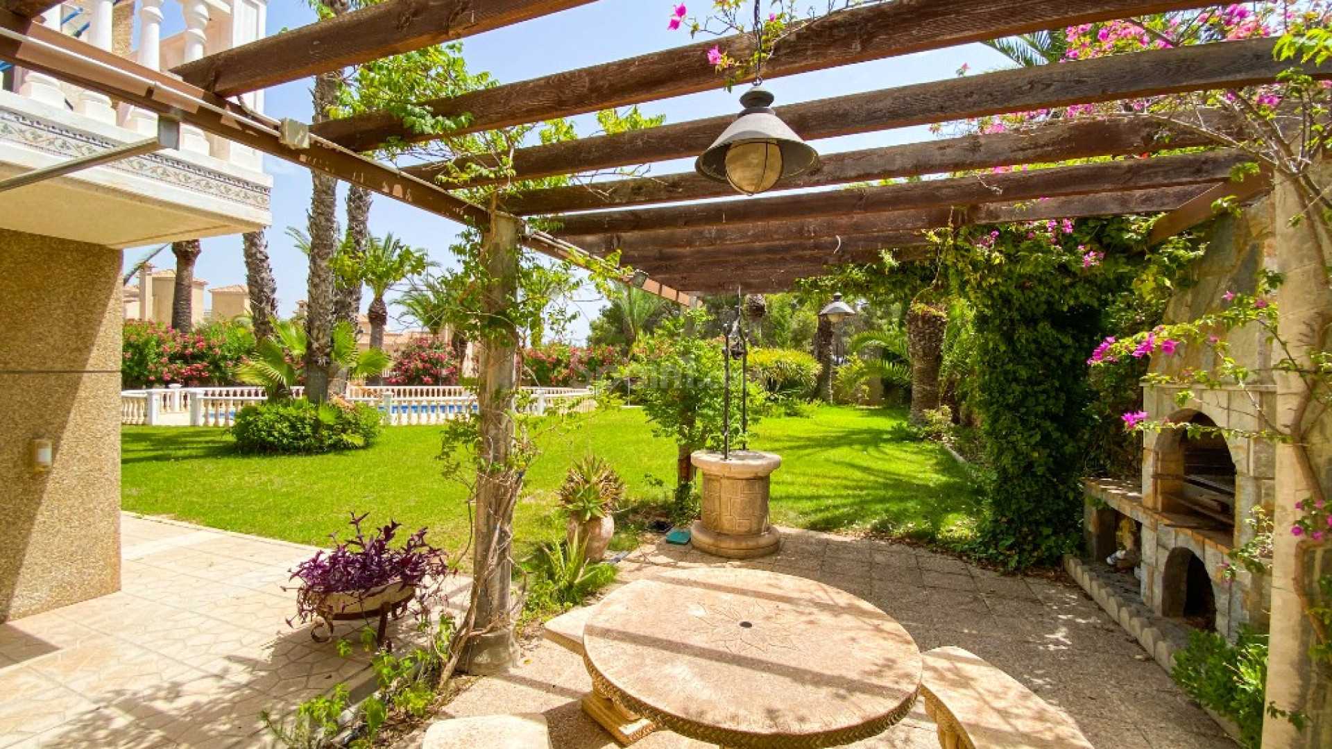 Resale - Villa -
Villamartín - Villamartin