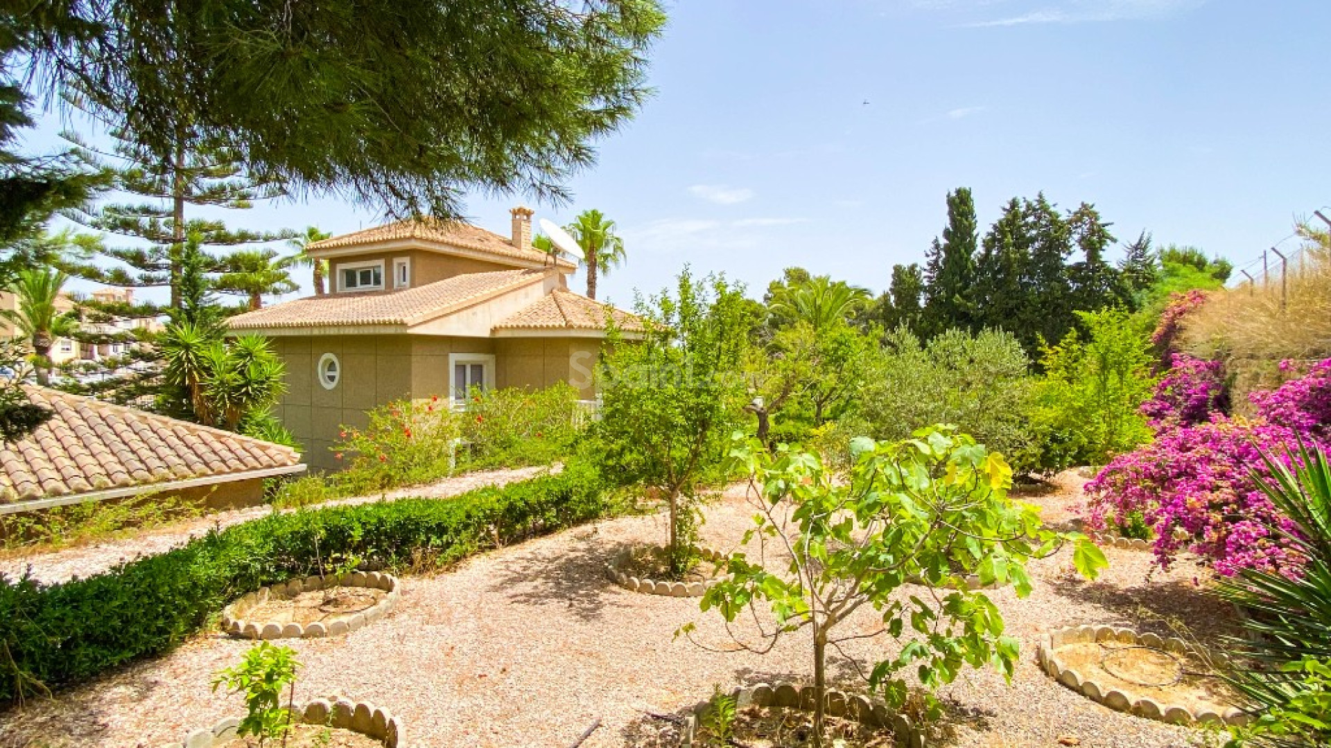 Resale - Villa -
Villamartín - Villamartin