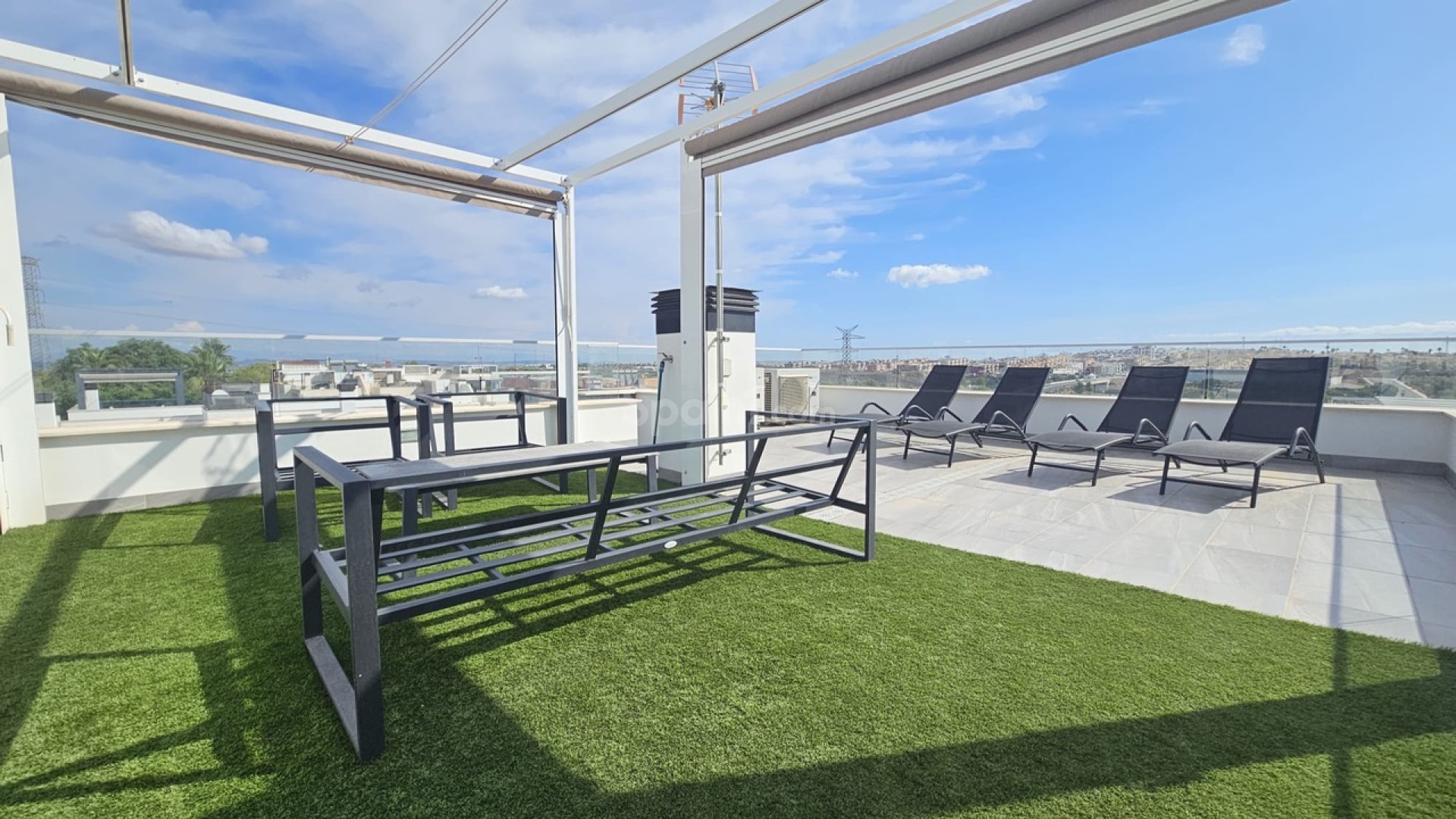 Resale - Villa -
Villamartín - Villamartin