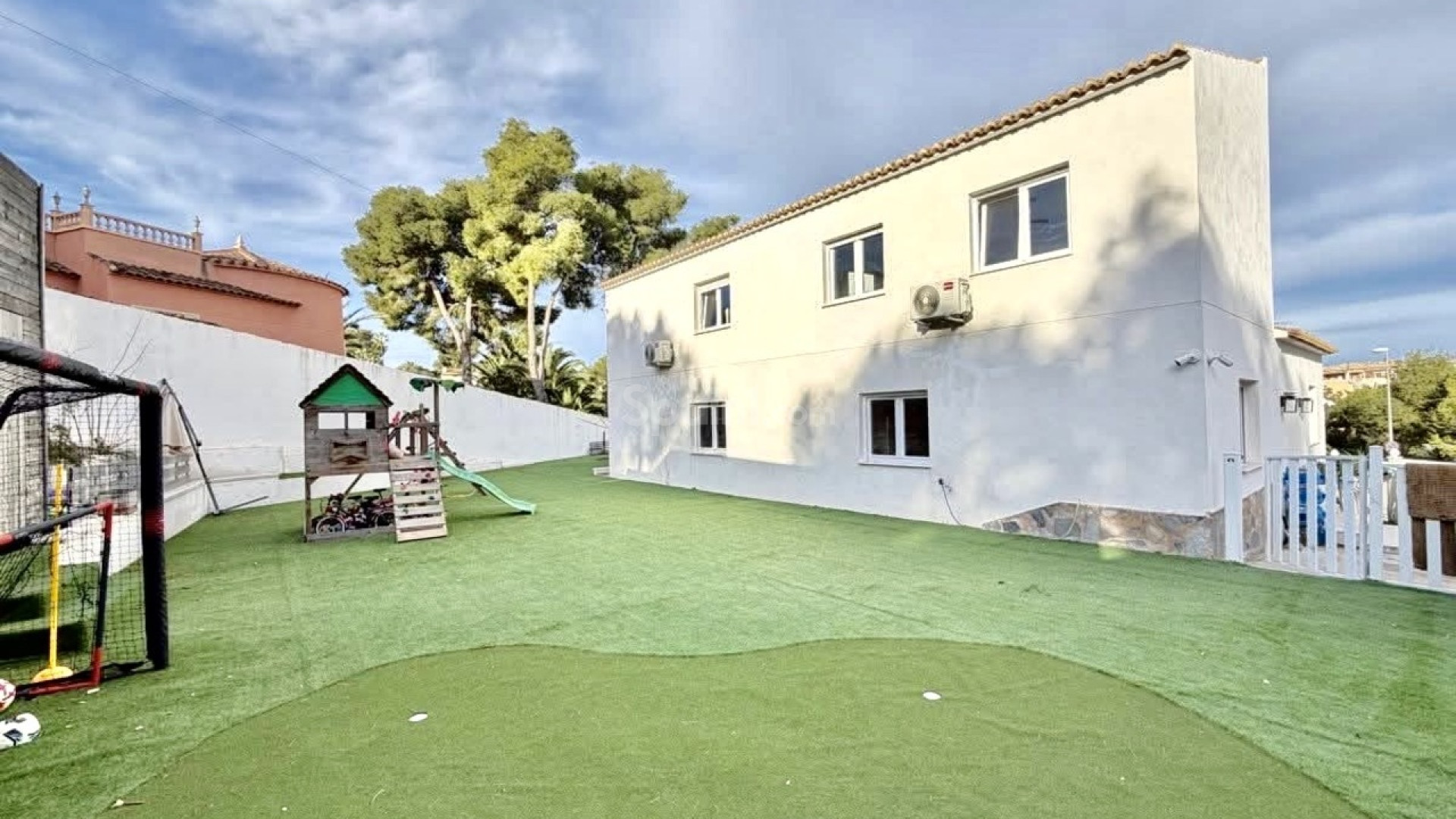 Resale - Villa -
Villamartín - Villamartin
