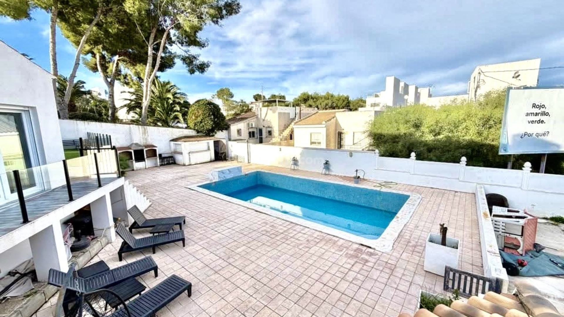 Resale - Villa -
Villamartín - Villamartin