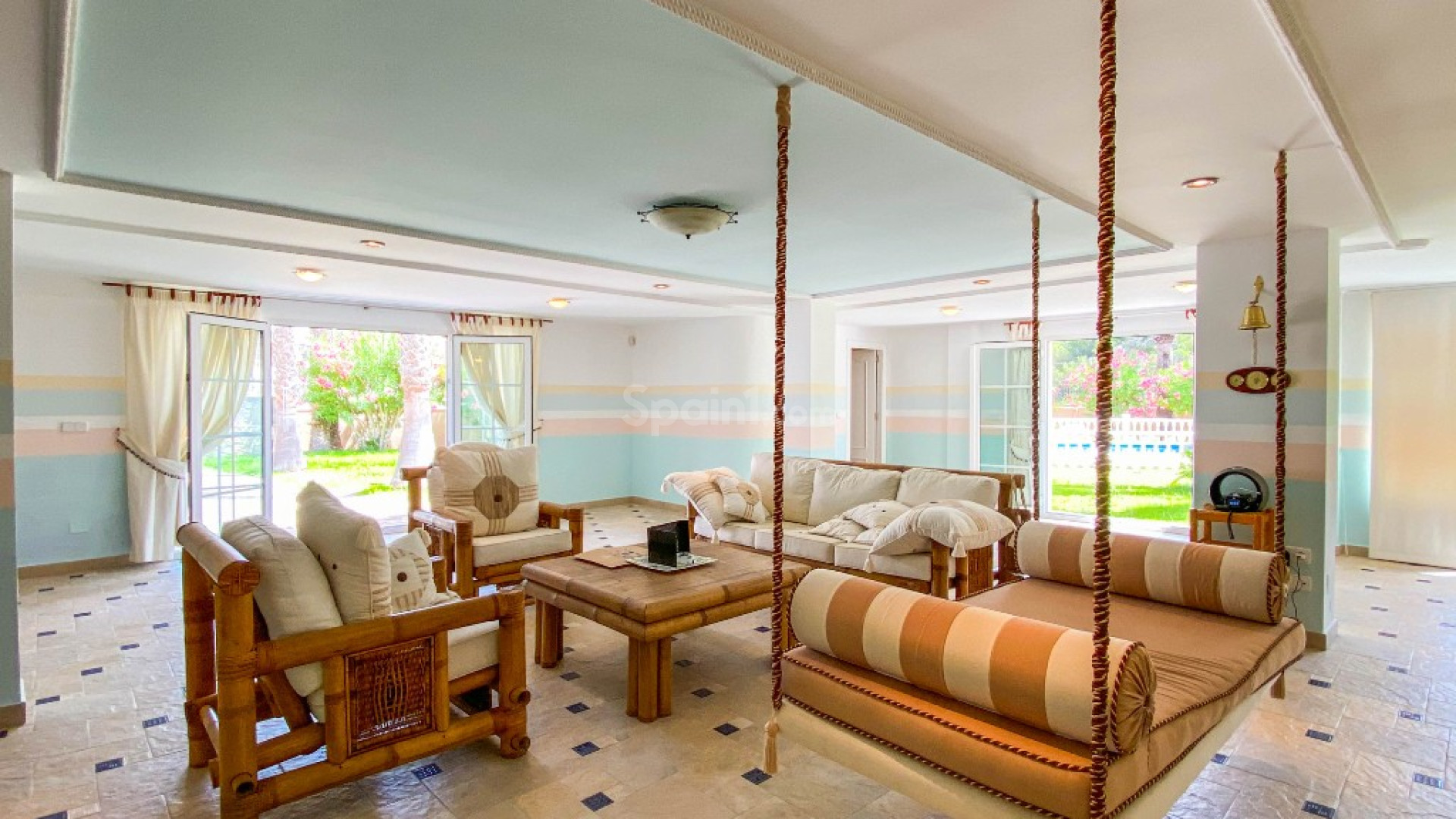 Resale - Villa -
Villamartin