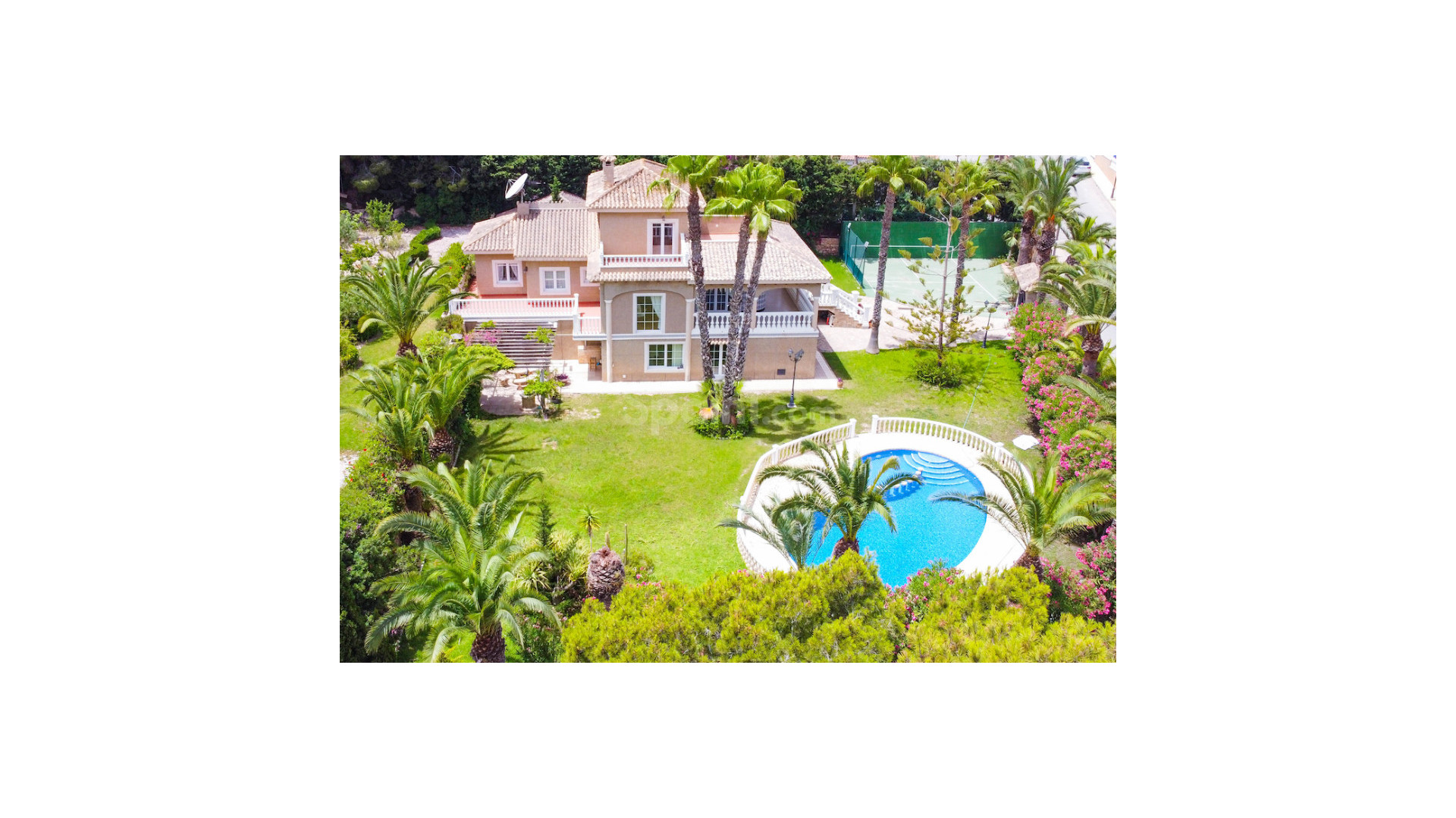 Resale - Villa -
Villamartin