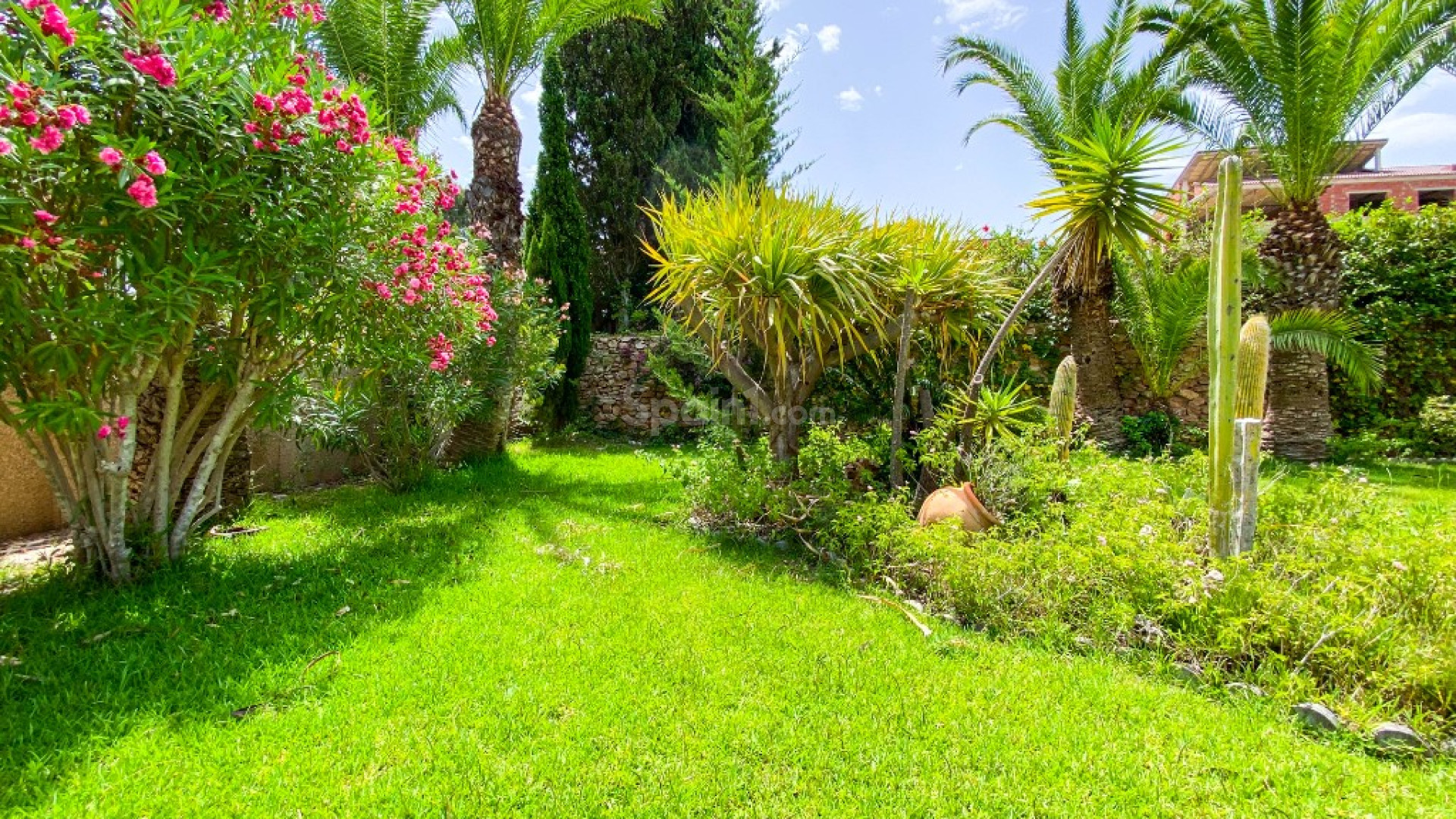 Resale - Villa -
Villamartin