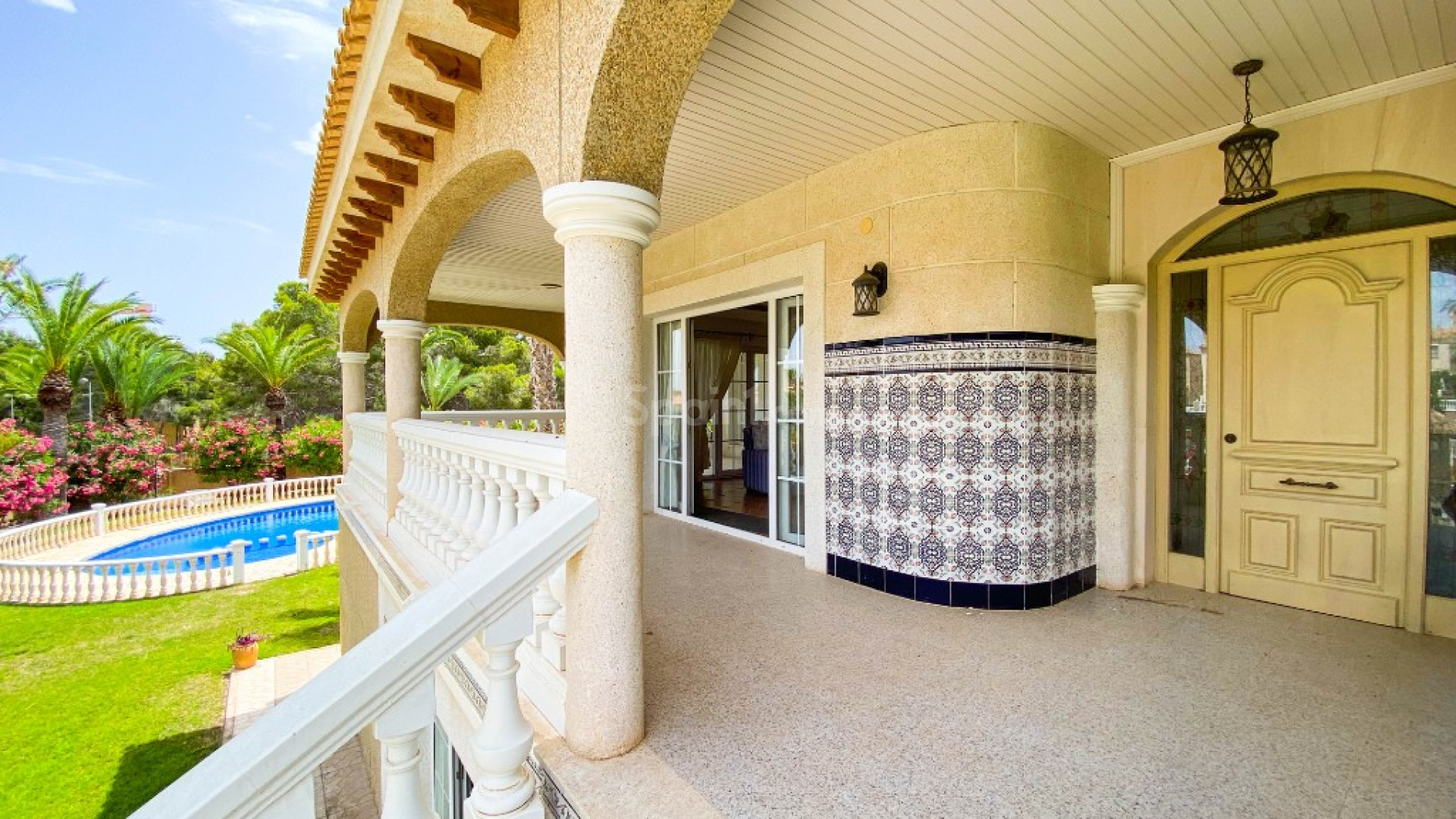 Resale - Villa -
Villamartin