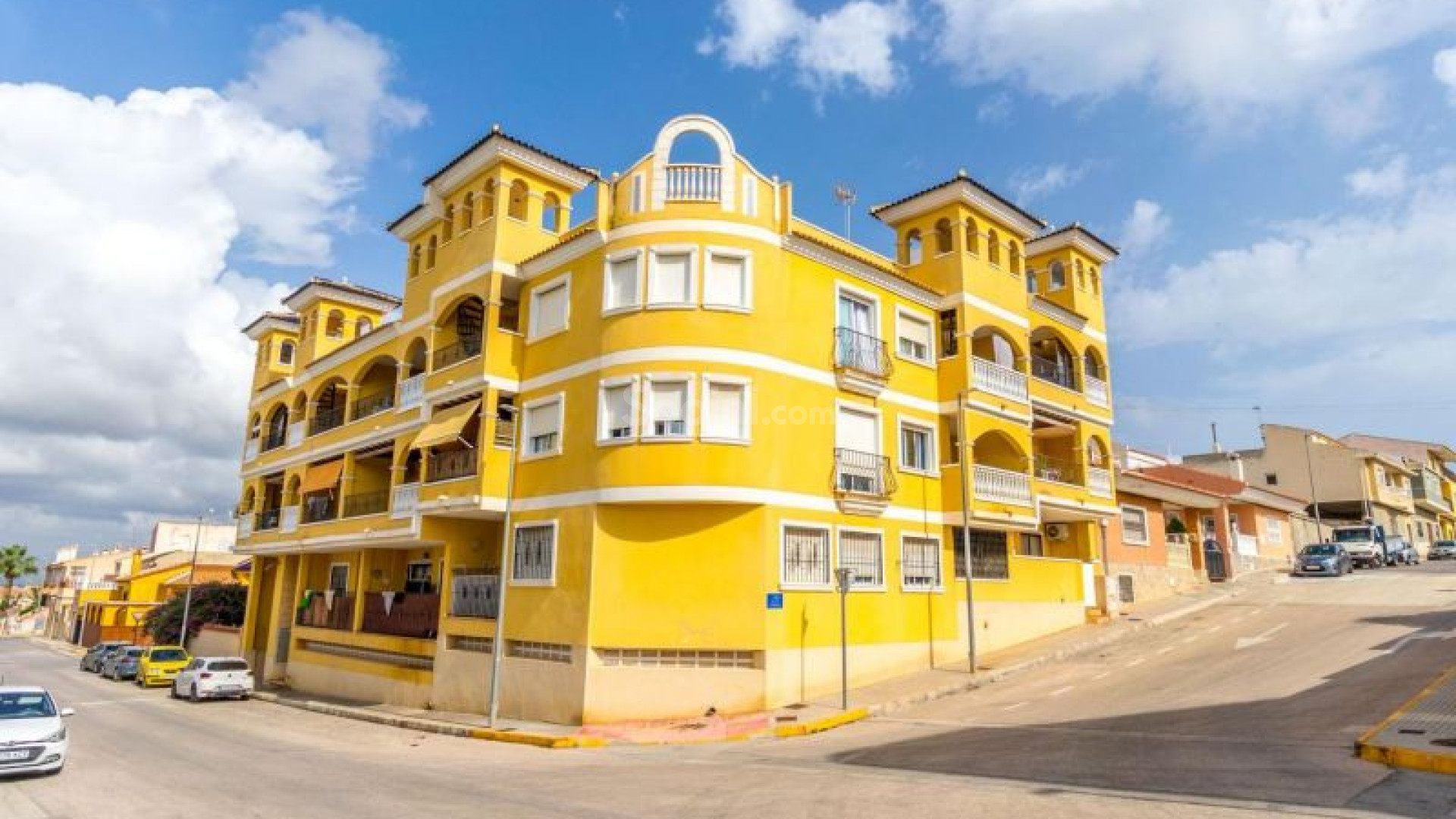 Resale - Wohnung -
Benijofar