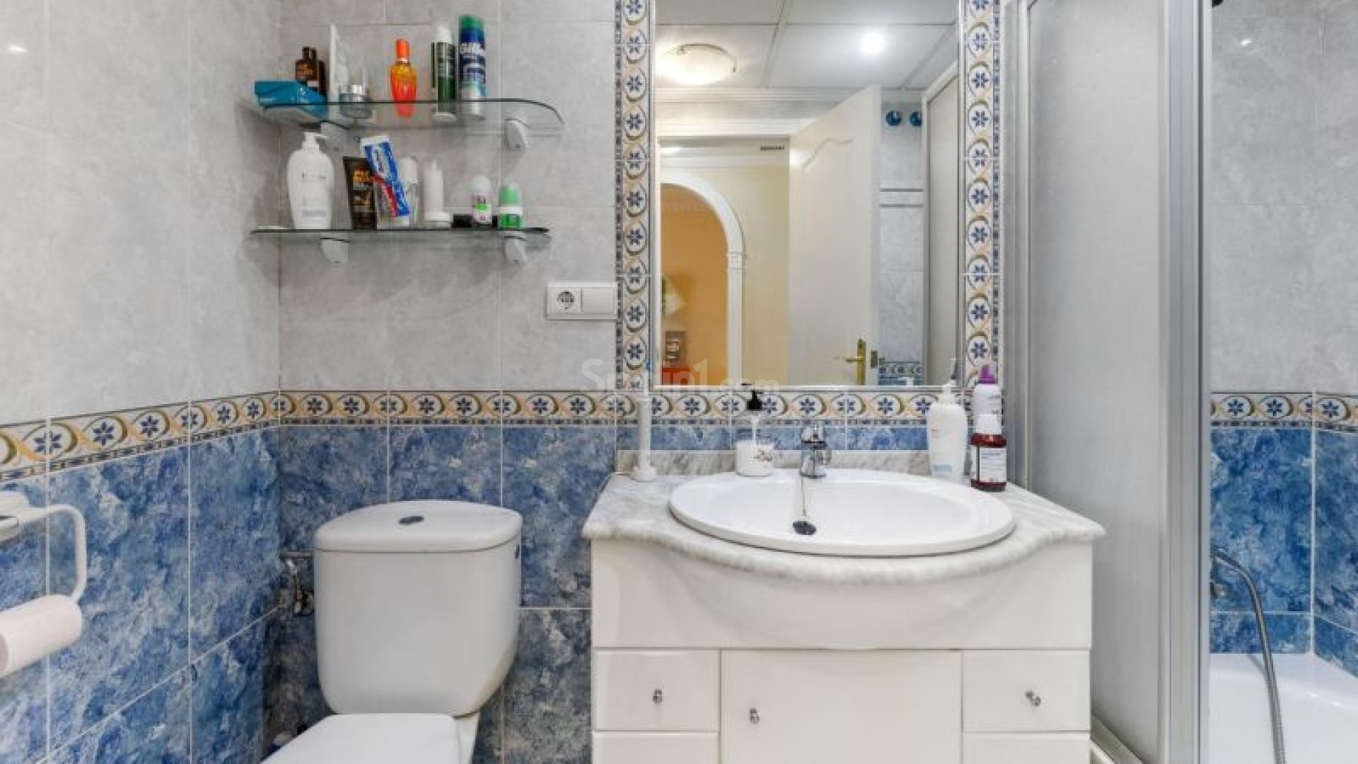 Resale - Wohnung -
Benijofar