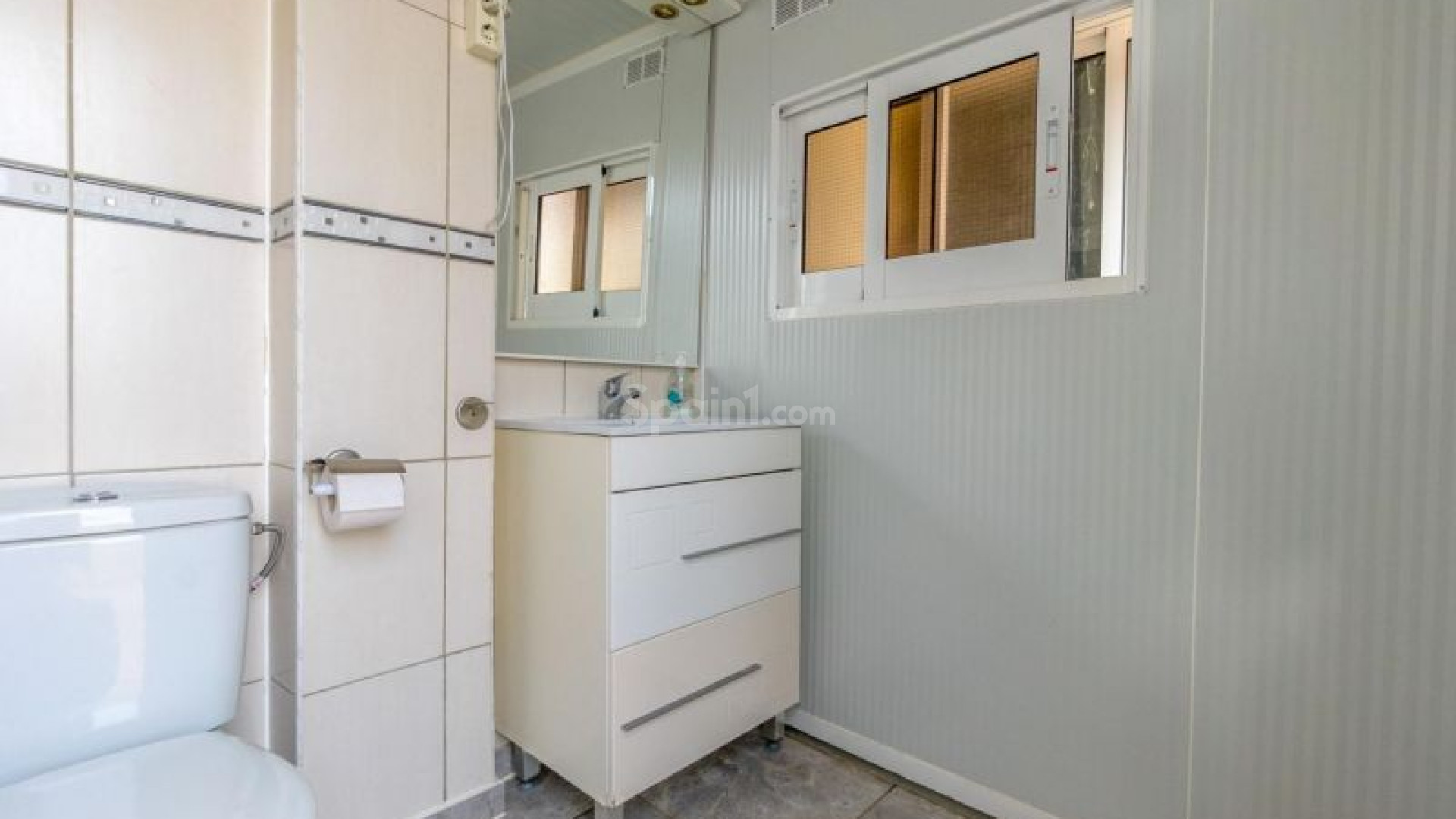 Resale - Wohnung -
Benijofar