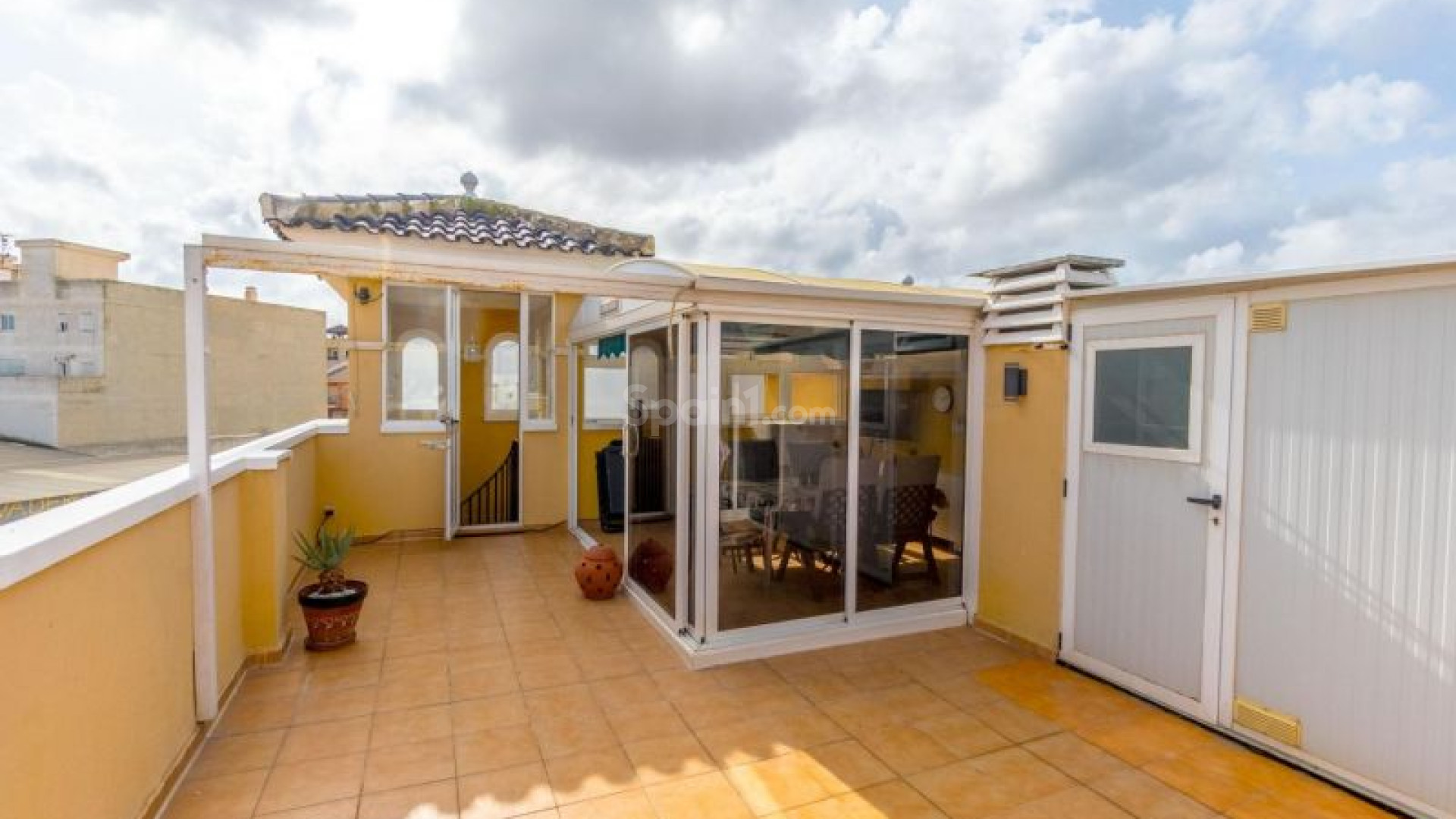 Resale - Wohnung -
Benijofar