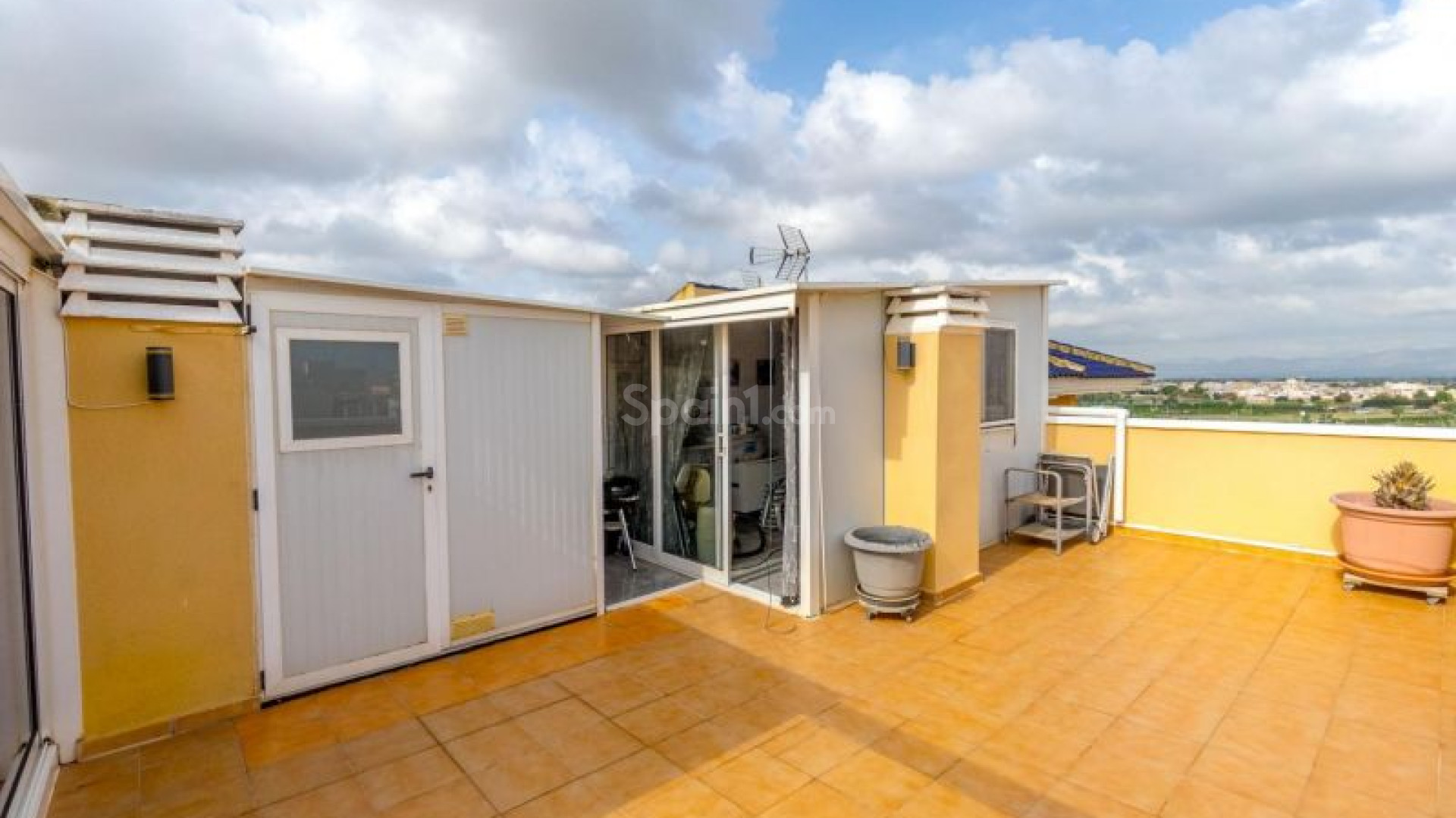 Resale - Wohnung -
Benijofar