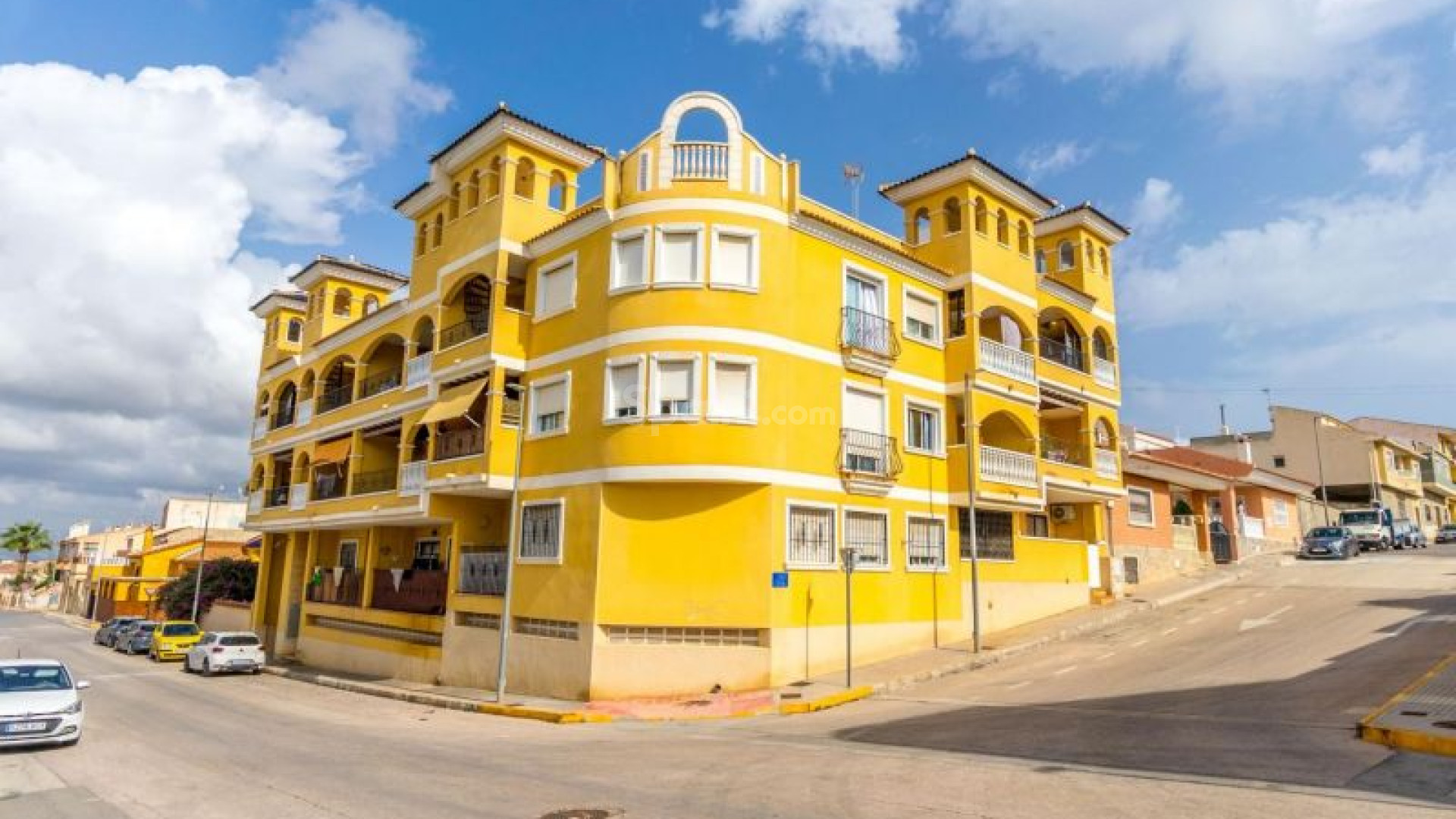 Resale - Wohnung -
Benijofar