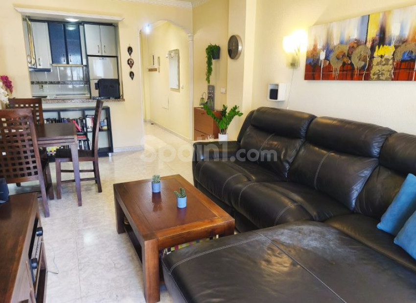 Resale - Wohnung -
Benijofar