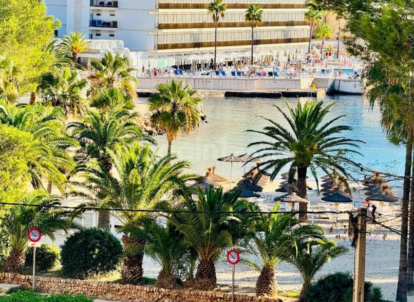 Resale - Wohnung -
Cala Vinyes - Calvià
