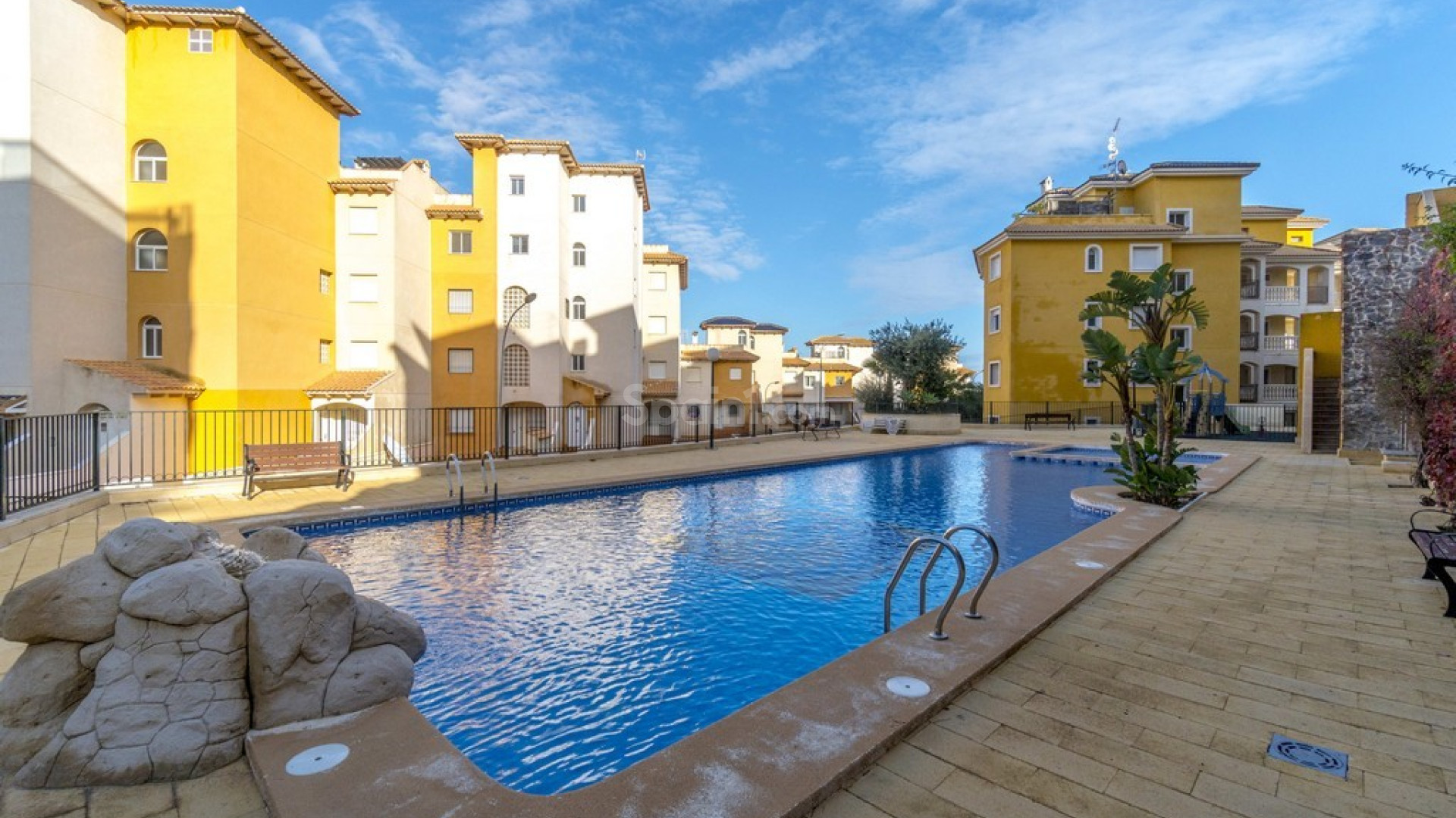 Resale - Wohnung -
Dehesa de Campoamor - Campoamor