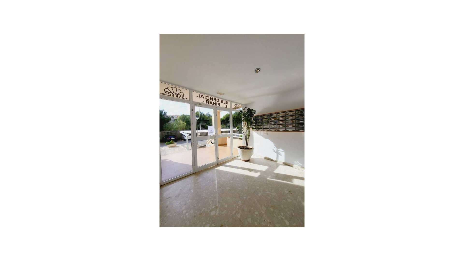 Resale - Wohnung -
Dehesa de Campoamor - Campoamor