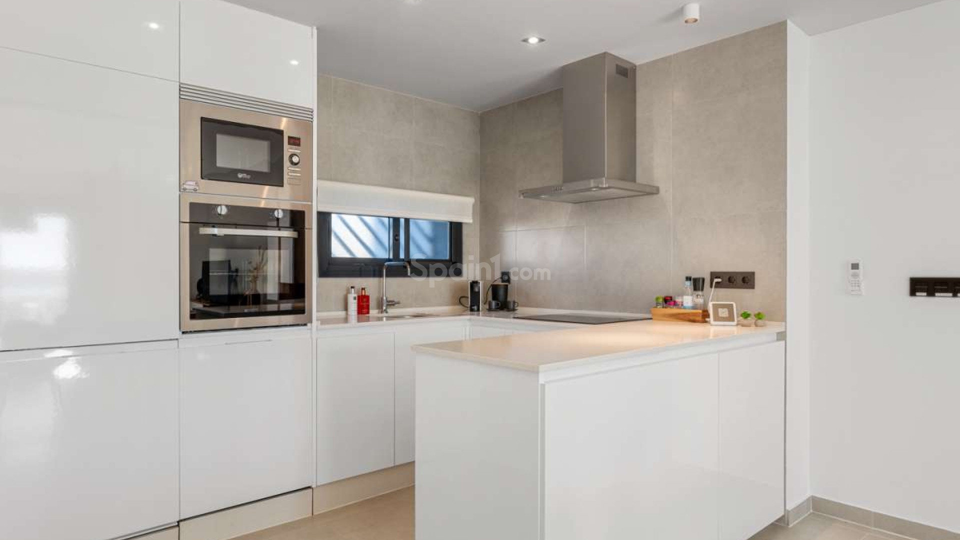 Resale - Wohnung -
El Raso