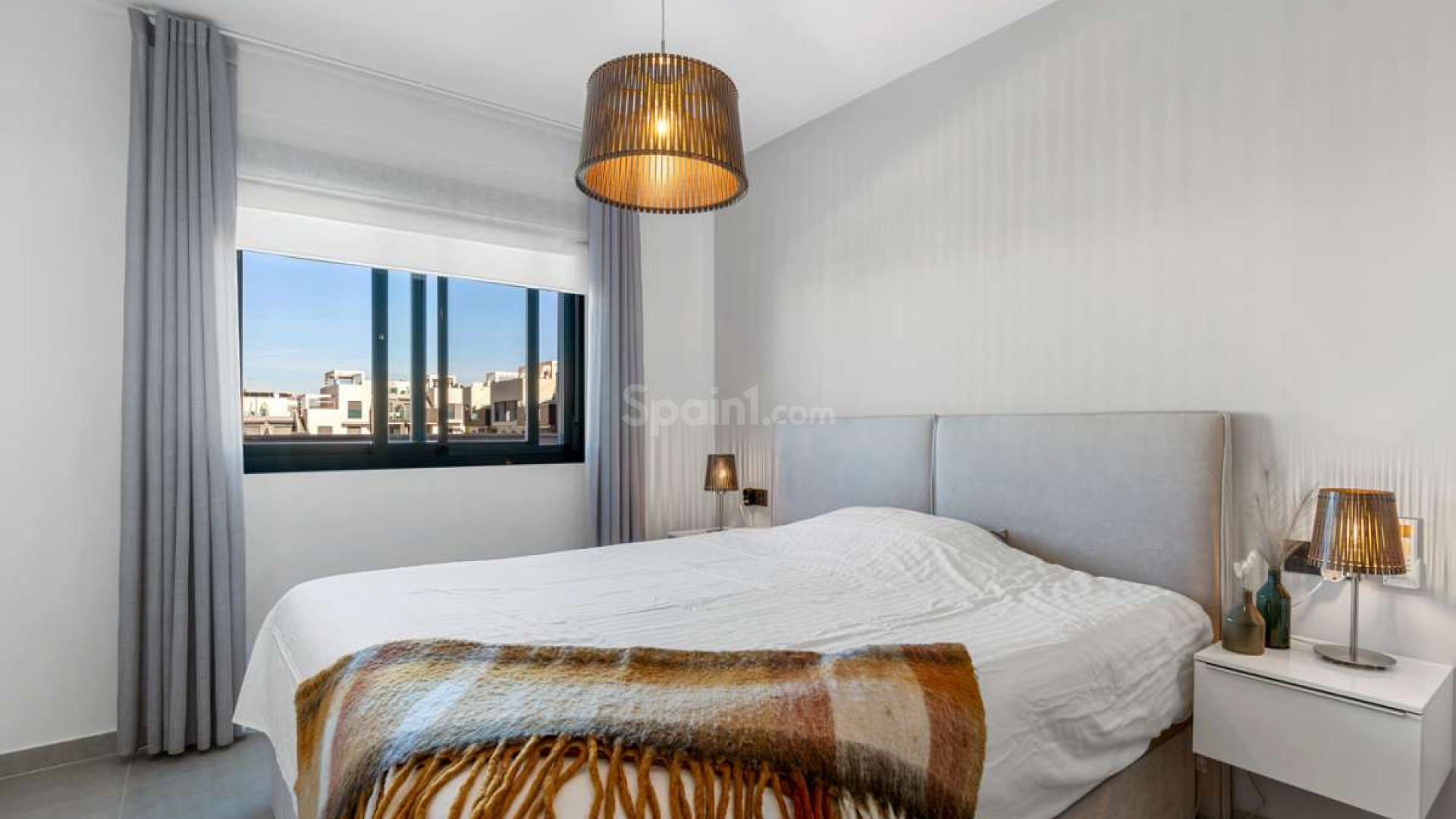 Resale - Wohnung -
El Raso