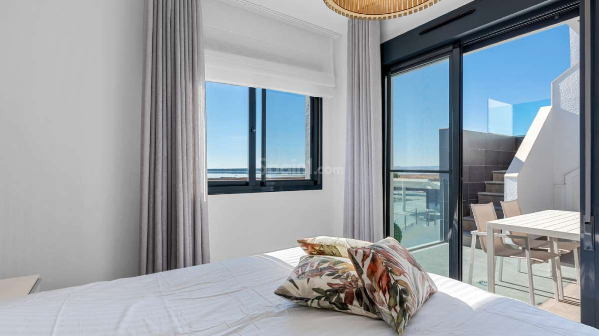 Resale - Wohnung -
El Raso