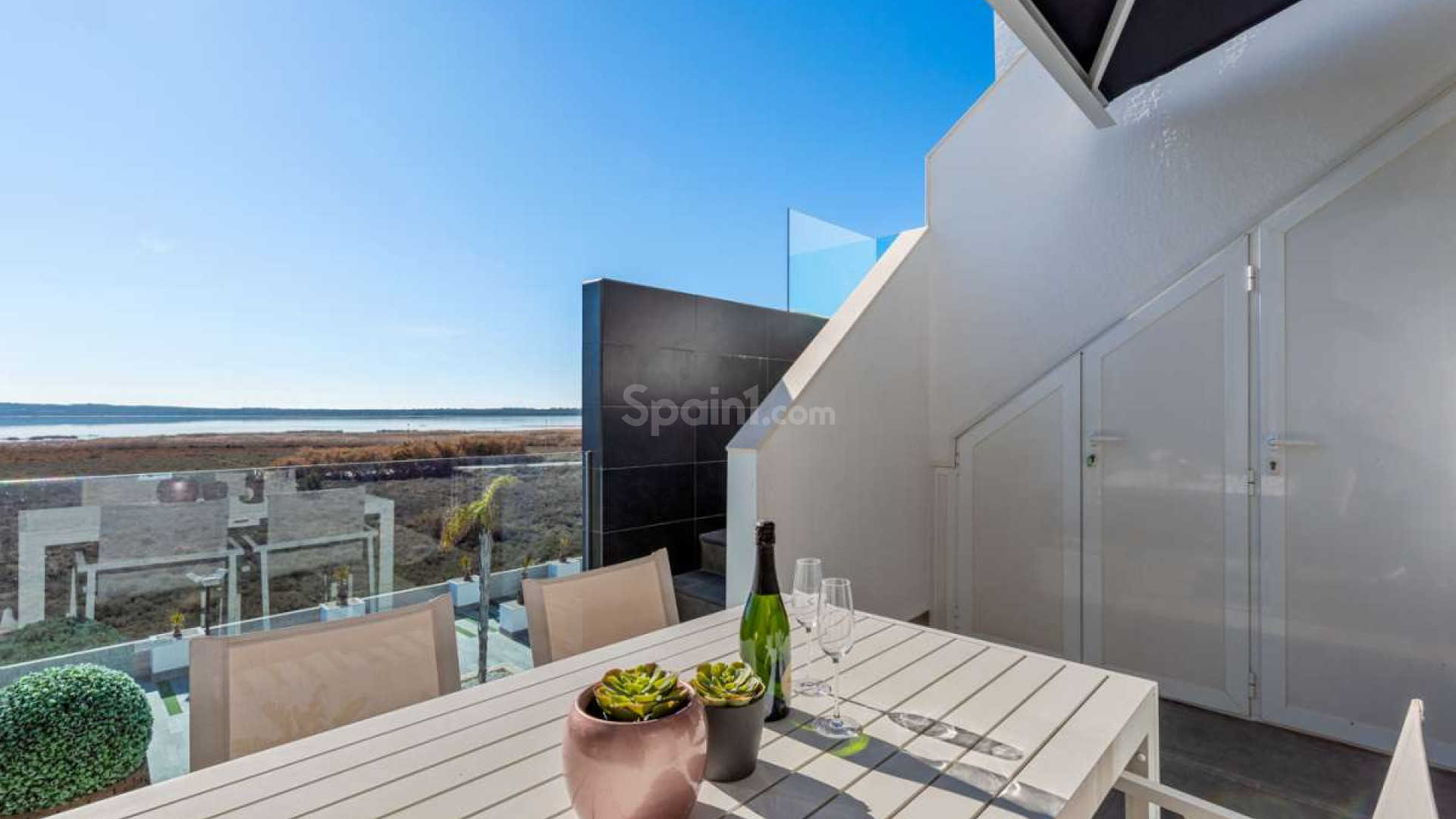 Resale - Wohnung -
El Raso