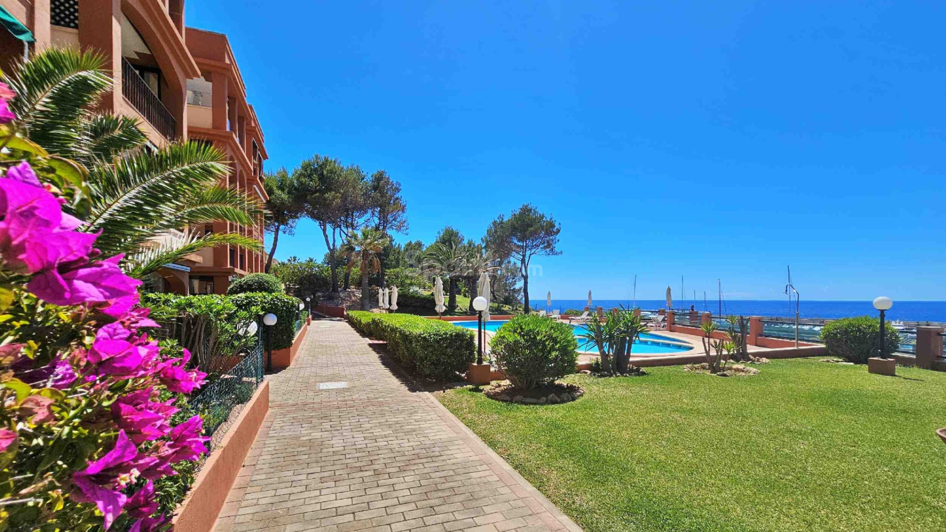 Resale - Wohnung -
El Toro - Calvià