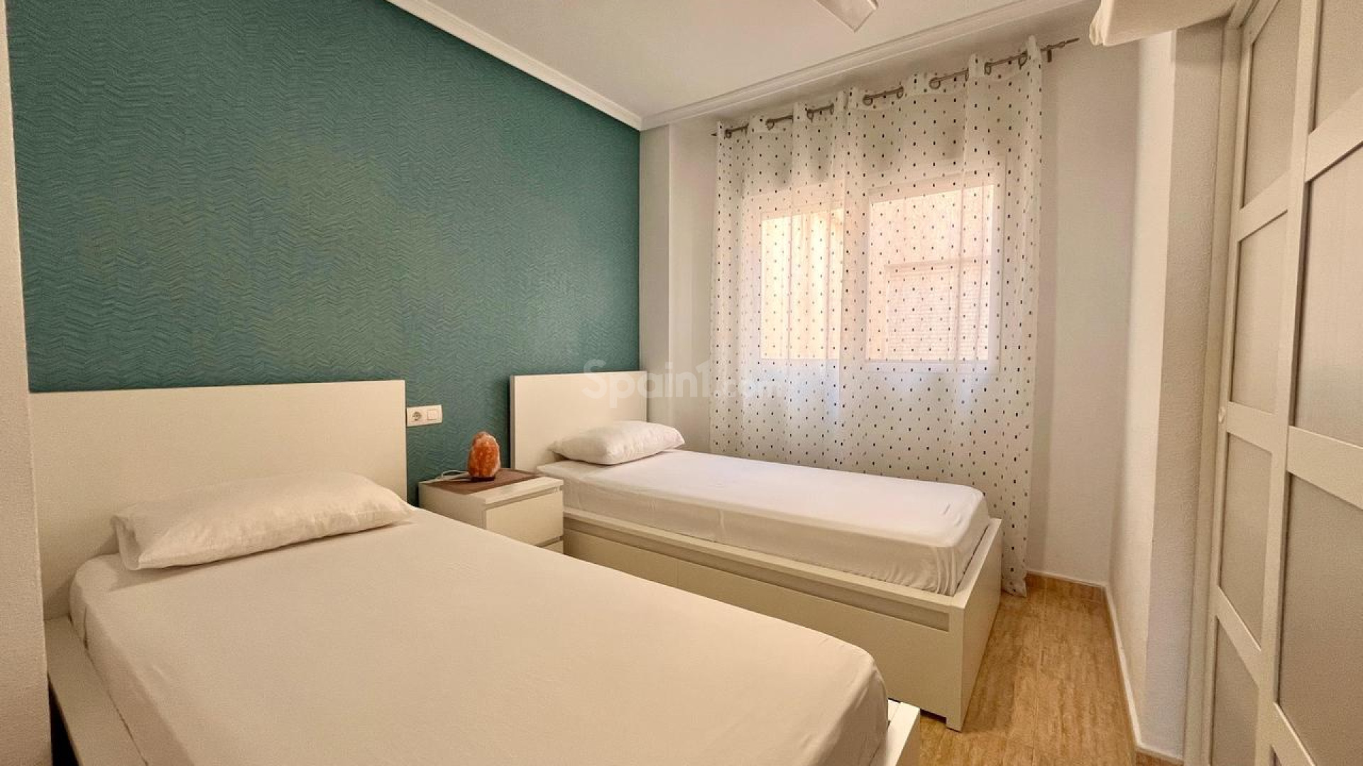 Resale - Wohnung -
Formentera de Segura