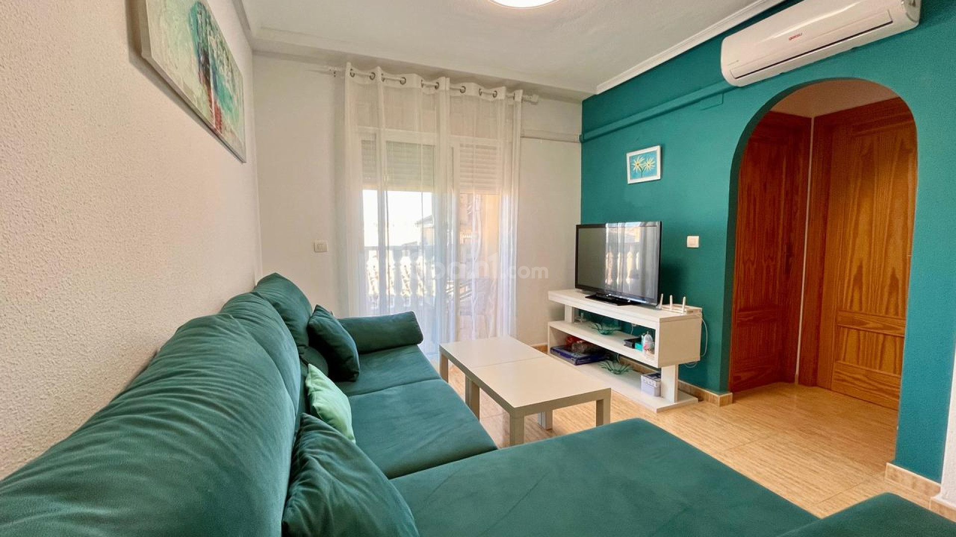 Resale - Wohnung -
Formentera de Segura