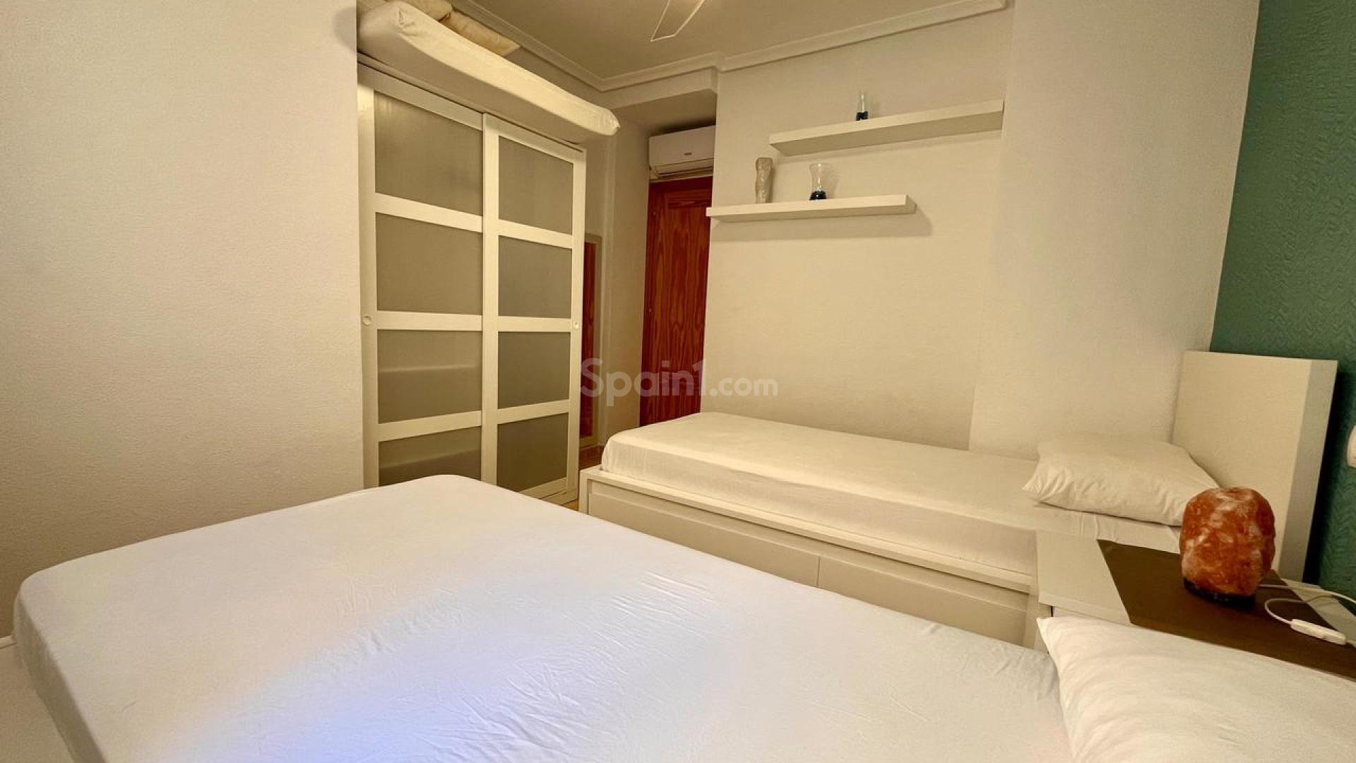 Resale - Wohnung -
Formentera de Segura