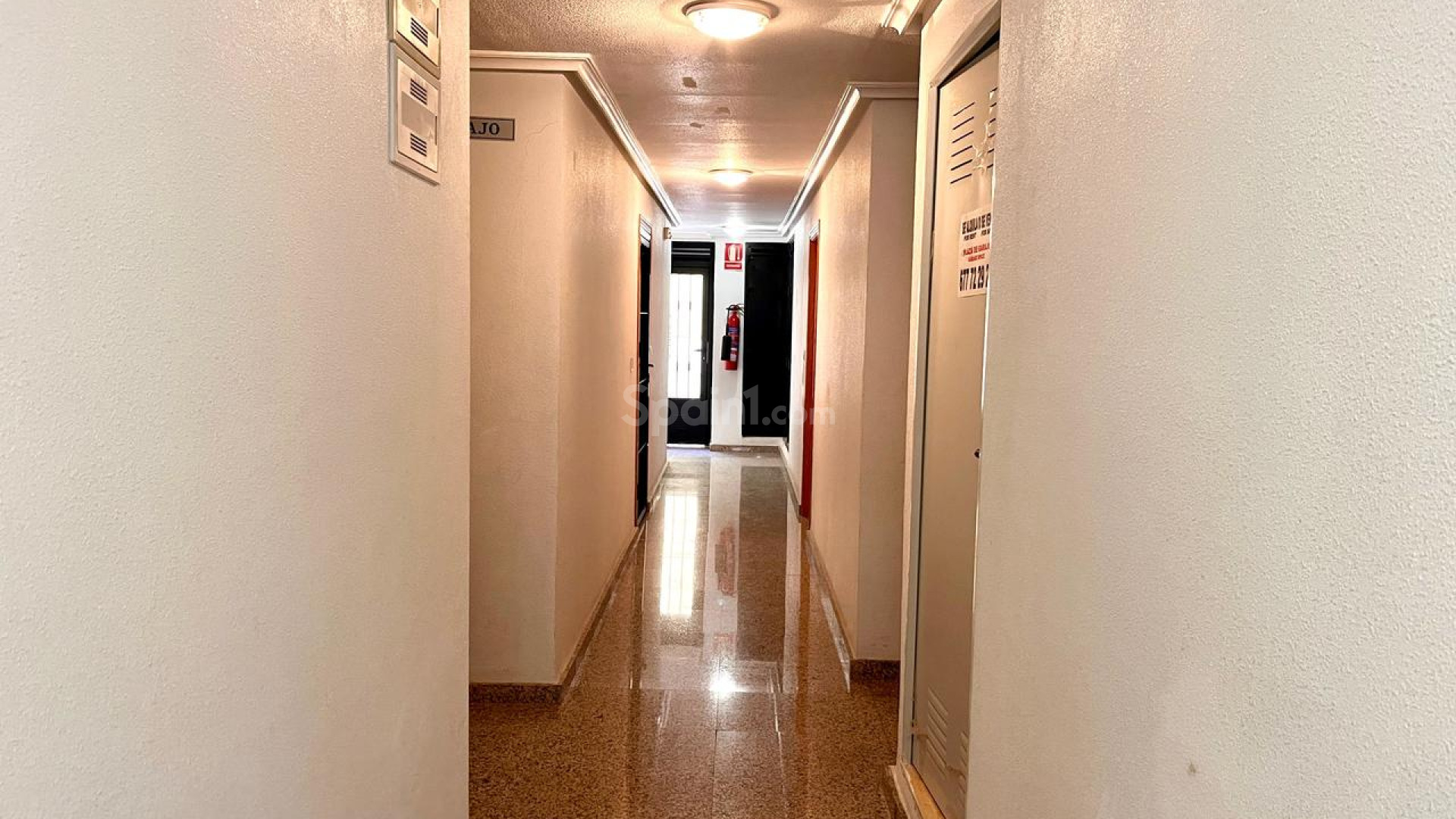 Resale - Wohnung -
Formentera de Segura