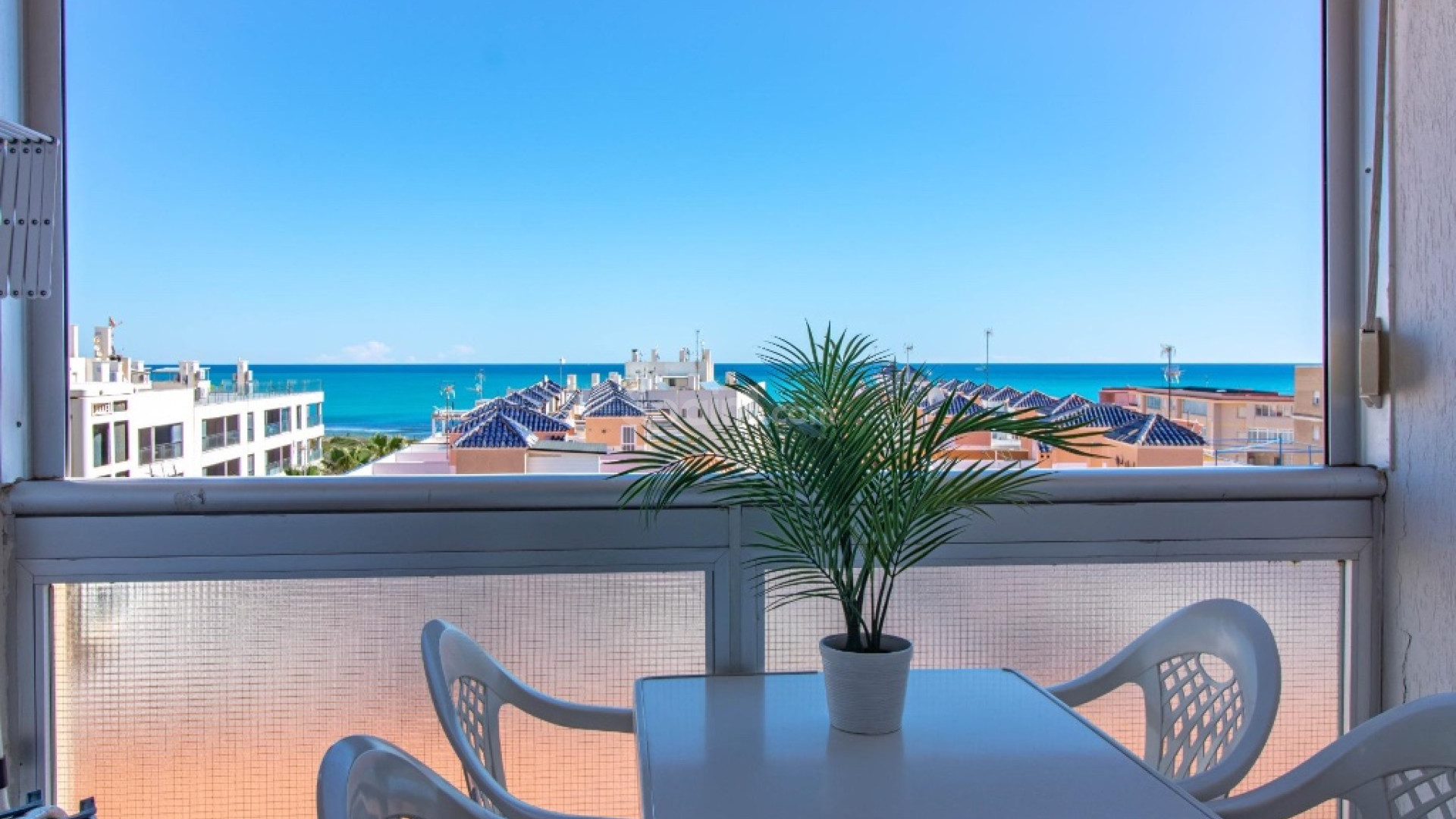 Resale - Wohnung -
La Mata