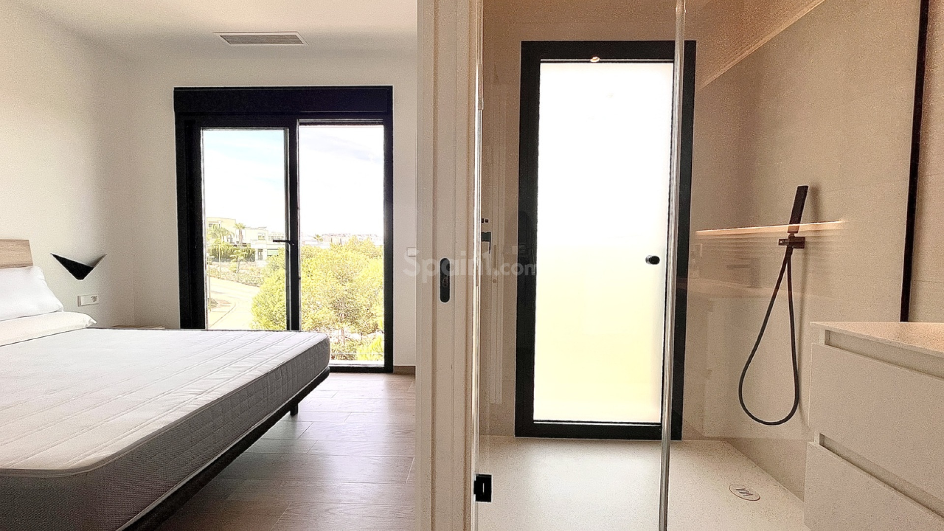 Resale - Wohnung -
Las Colinas Golf Resort