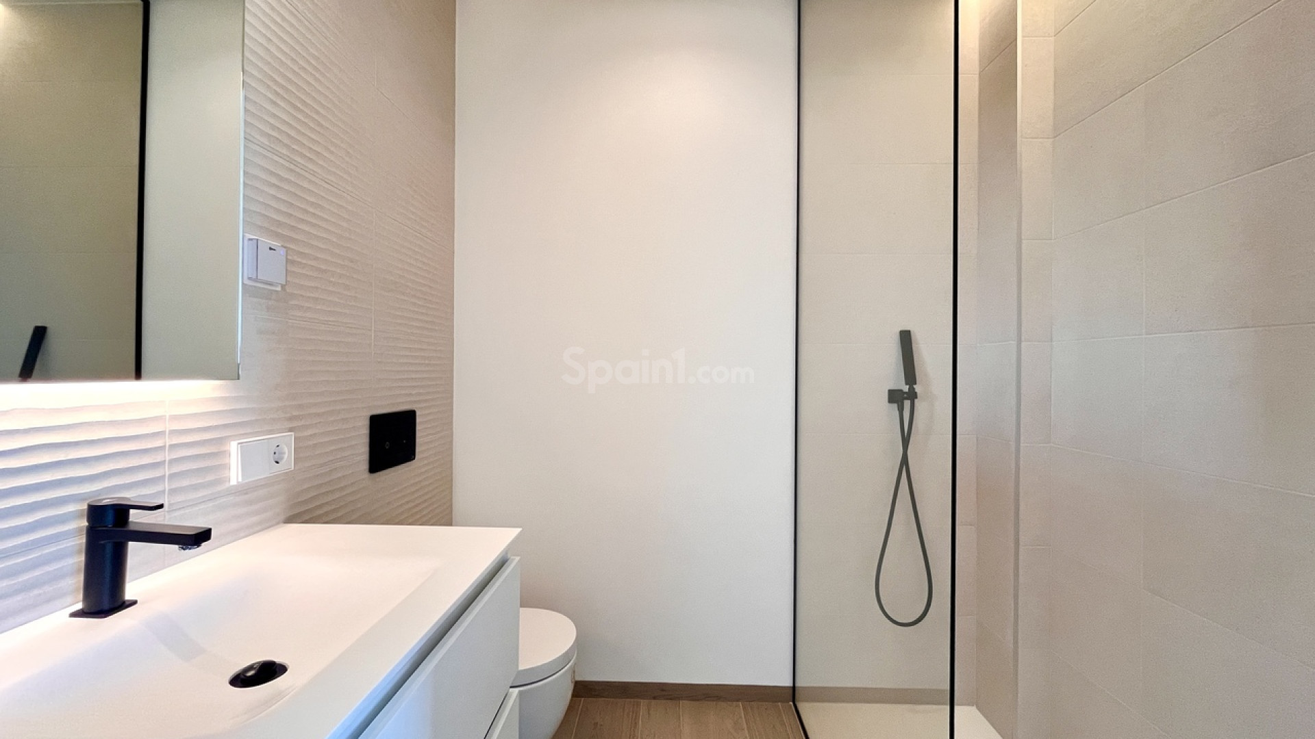 Resale - Wohnung -
Las Colinas Golf Resort