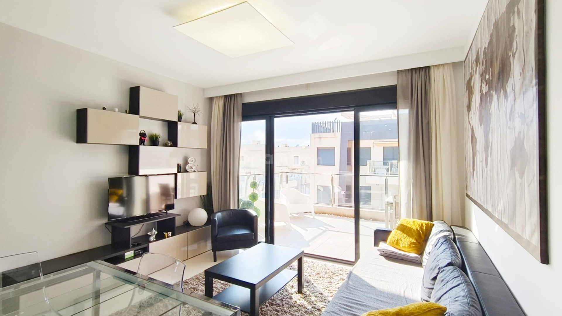 Resale - Wohnung -
Mil Palmeras